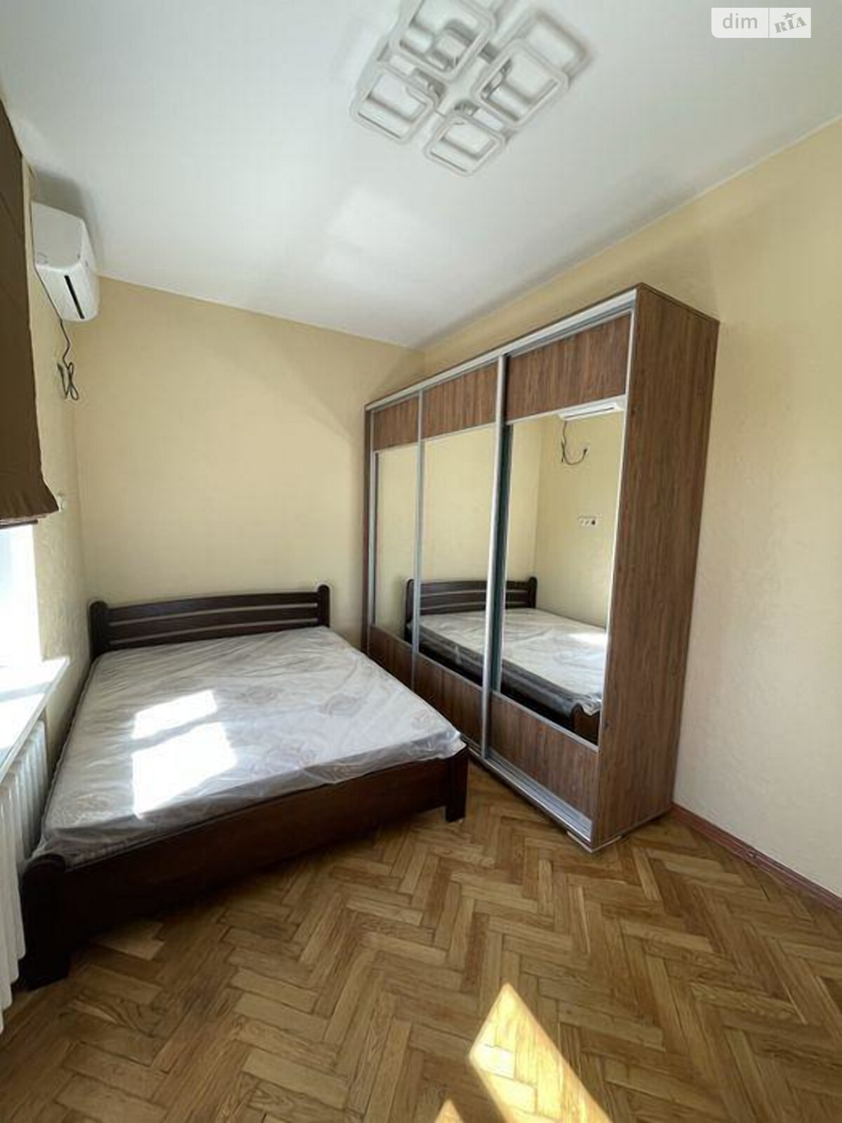 Продажа двухкомнатной квартиры в Киеве, на ул. Коновальца Евгения 18, район Саперное Поле фото 1 Продажа двухкомнатной квартиры в Киеве, на ул. Коновальца Евгения 18, район Саперное Поле фото 1