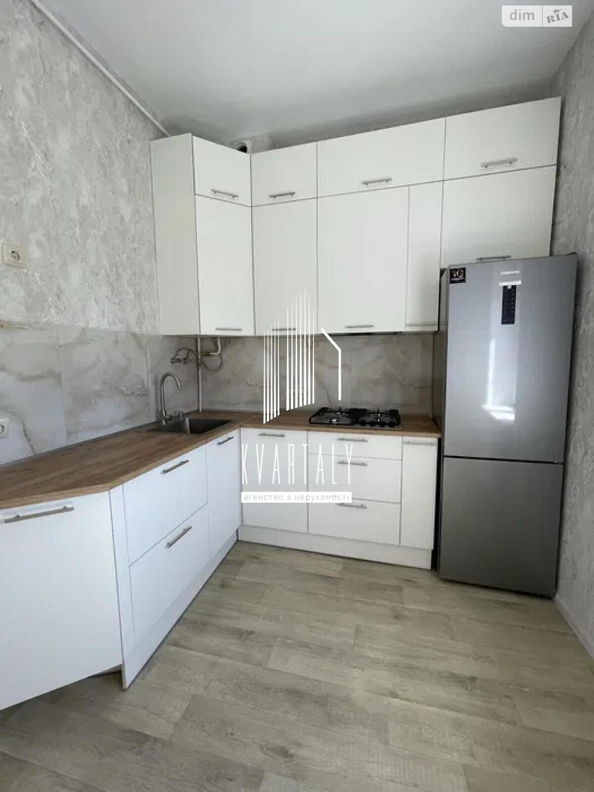 Продажа двухкомнатной квартиры в Киеве, на ул. Коновальца Евгения 18, район Саперное Поле фото 1 Продажа двухкомнатной квартиры в Киеве, на ул. Коновальца Евгения 18, район Саперное Поле фото 1
