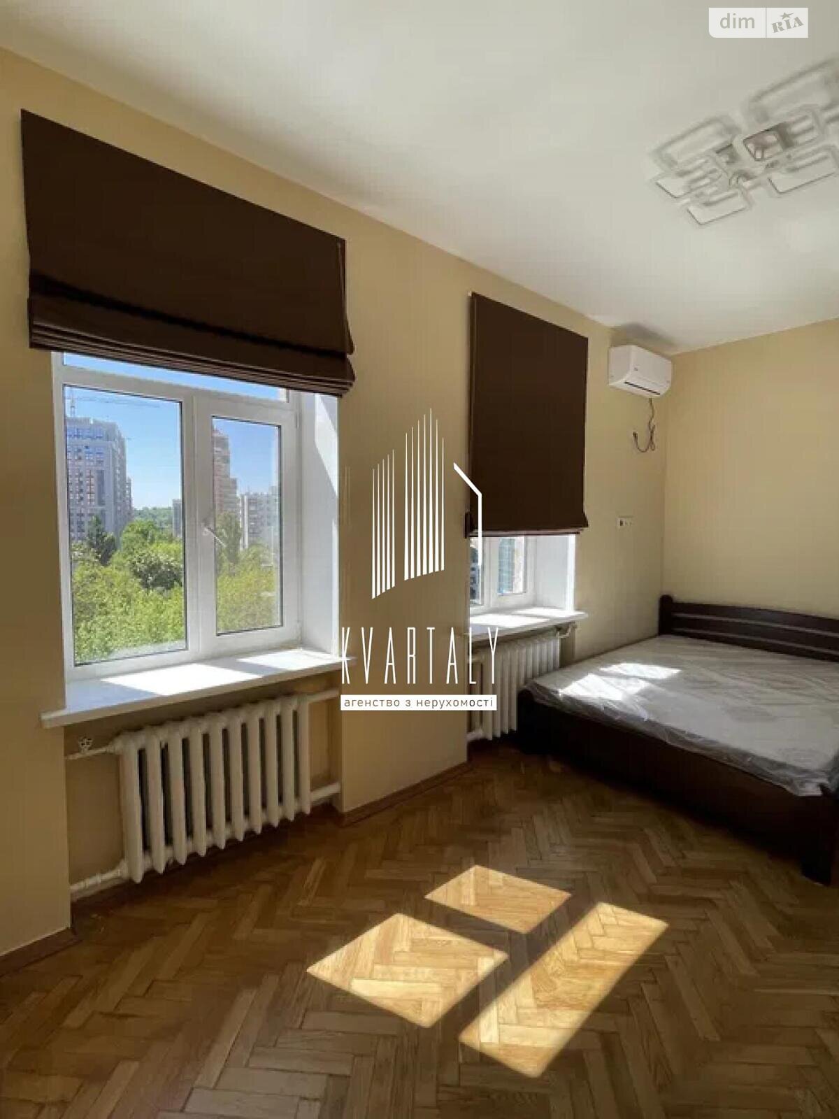 Продажа двухкомнатной квартиры в Киеве, на ул. Коновальца Евгения 18, район Саперное Поле фото 1 Продажа двухкомнатной квартиры в Киеве, на ул. Коновальца Евгения 18, район Саперное Поле фото 1