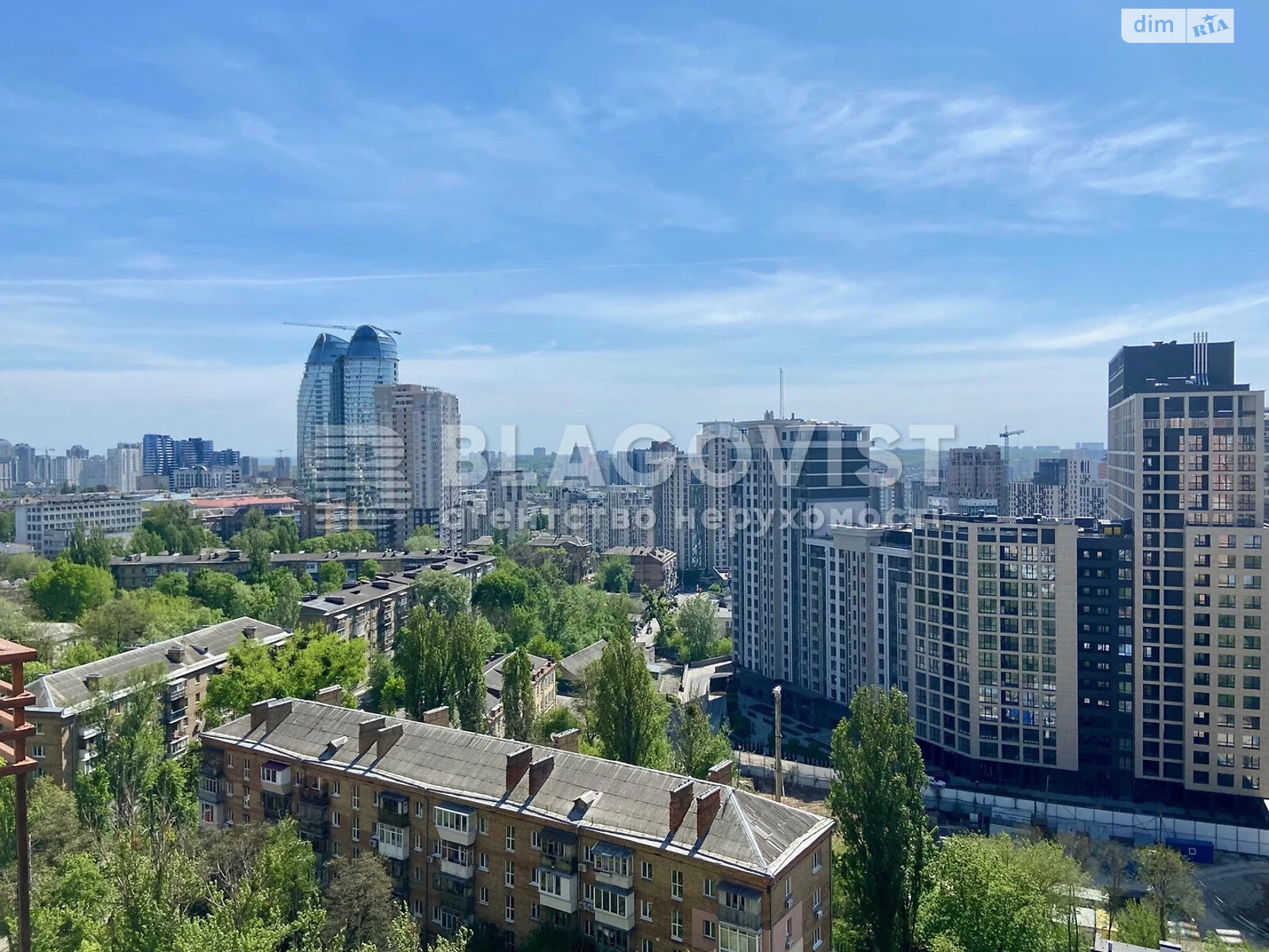 Продажа трехкомнатной квартиры в Киеве, на ул. Коновальца Евгения 32В, район Саперное Поле фото 1 Продажа трехкомнатной квартиры в Киеве, на ул. Коновальца Евгения 32В, район Саперное Поле фото 1