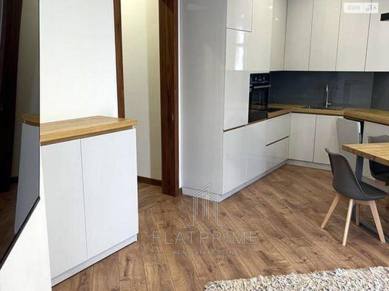 Продажа трехкомнатной квартиры в Киеве, на ул. Коновальца Евгения 44А, район Саперное Поле фото 1 Продажа трехкомнатной квартиры в Киеве, на ул. Коновальца Евгения 44А, район Саперное Поле фото 1