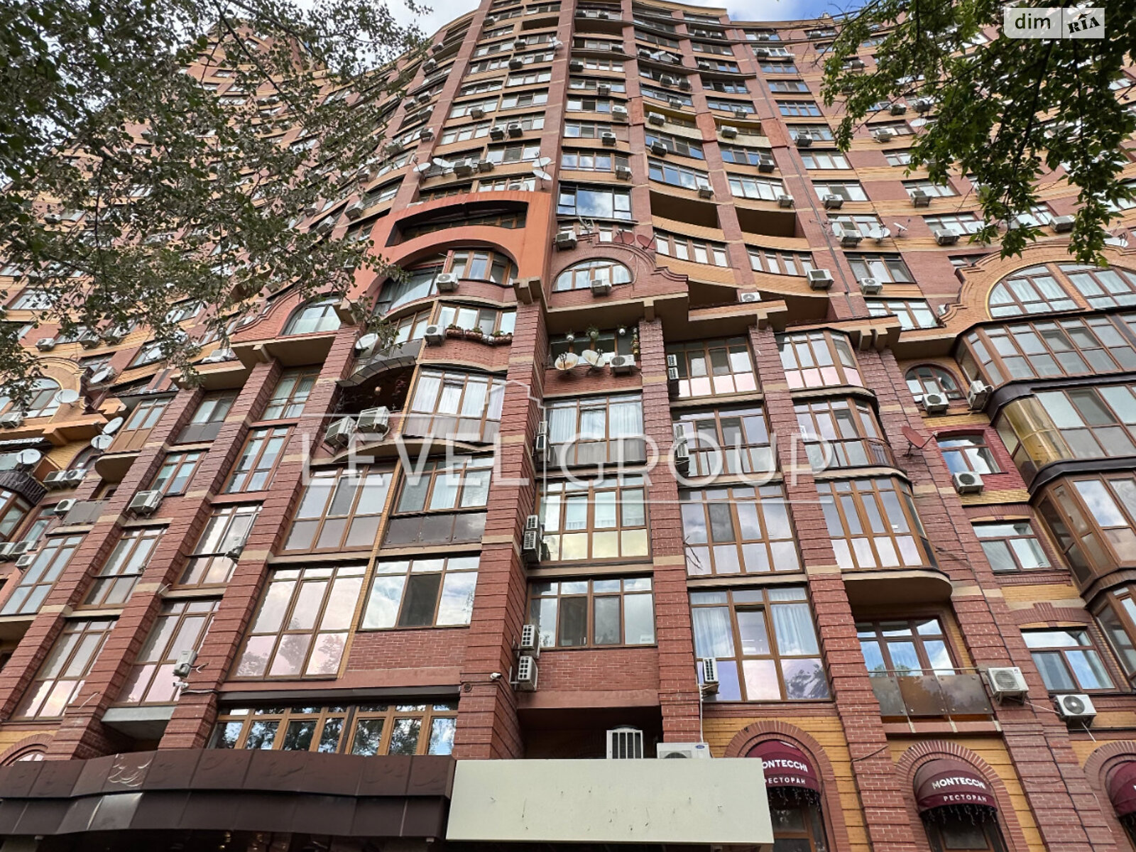 Продажа трехкомнатной квартиры в Киеве, на ул. Коновальца Евгения 36В, район Саперное Поле фото 1 Продажа трехкомнатной квартиры в Киеве, на ул. Коновальца Евгения 36В, район Саперное Поле фото 1