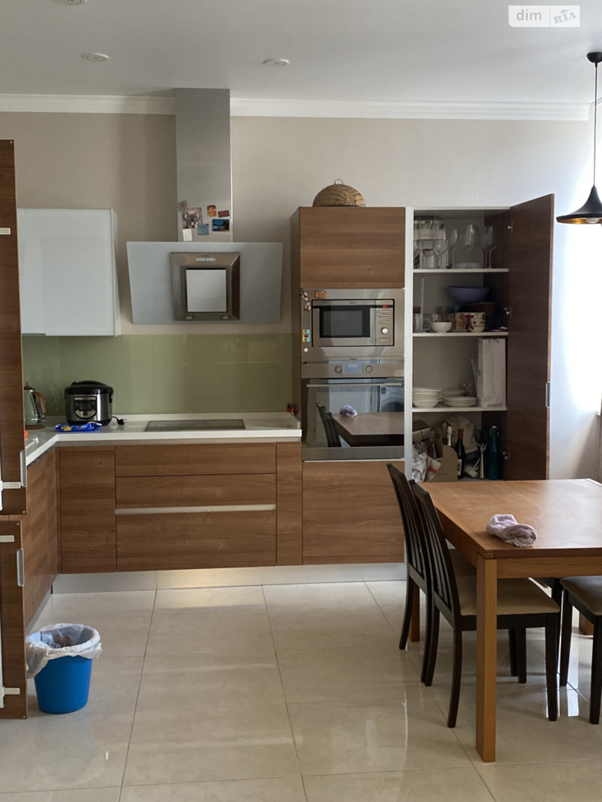Продажа трехкомнатной квартиры в Киеве, на ул. Коновальца Евгения 44А, район Саперное Поле фото 1 Продажа трехкомнатной квартиры в Киеве, на ул. Коновальца Евгения 44А, район Саперное Поле фото 1