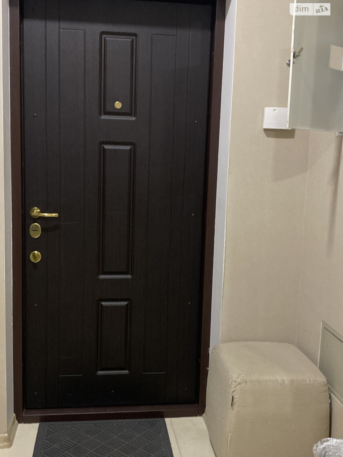 Продажа трехкомнатной квартиры в Киеве, на ул. Коновальца Евгения 44А, район Саперное Поле фото 1 Продажа трехкомнатной квартиры в Киеве, на ул. Коновальца Евгения 44А, район Саперное Поле фото 1