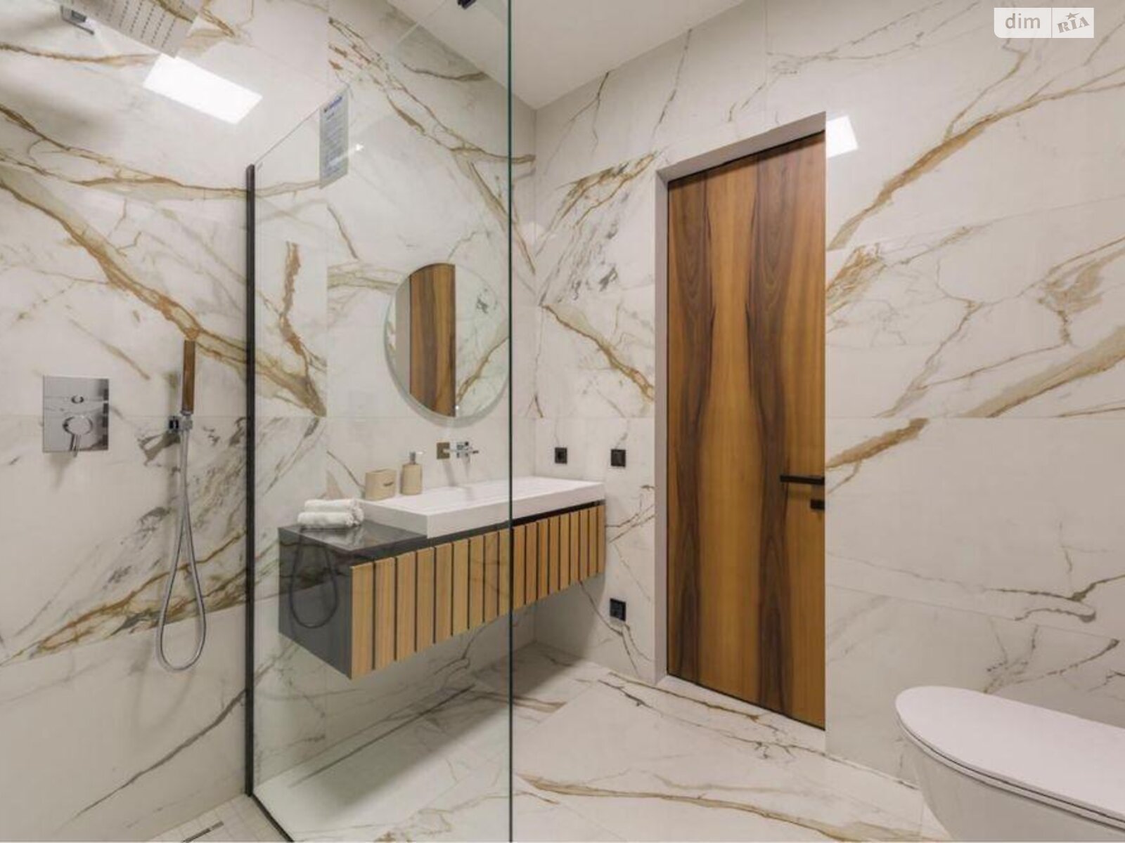 Продажа трехкомнатной квартиры в Киеве, на ул. Коновальца Евгения 26А, район Саперное Поле фото 1