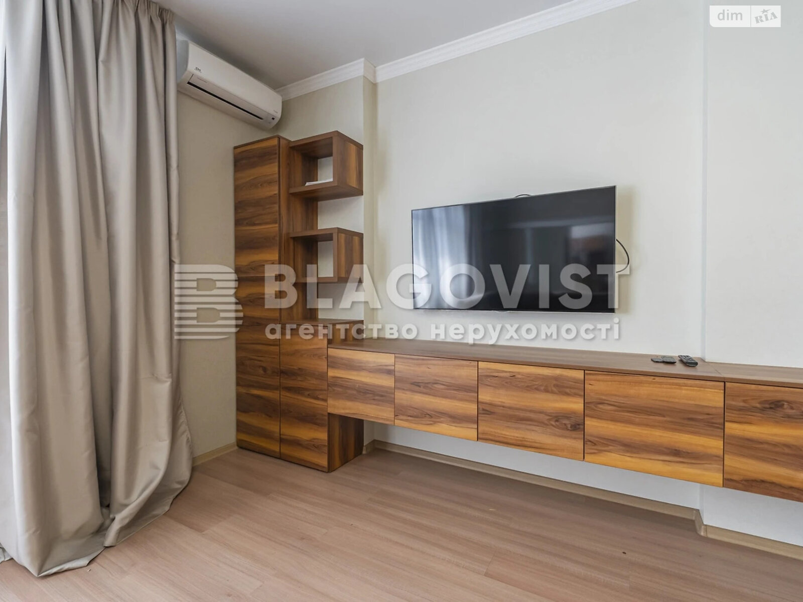 Продажа трехкомнатной квартиры в Киеве, на ул. Коновальца Евгения 44А, район Саперное Поле фото 1