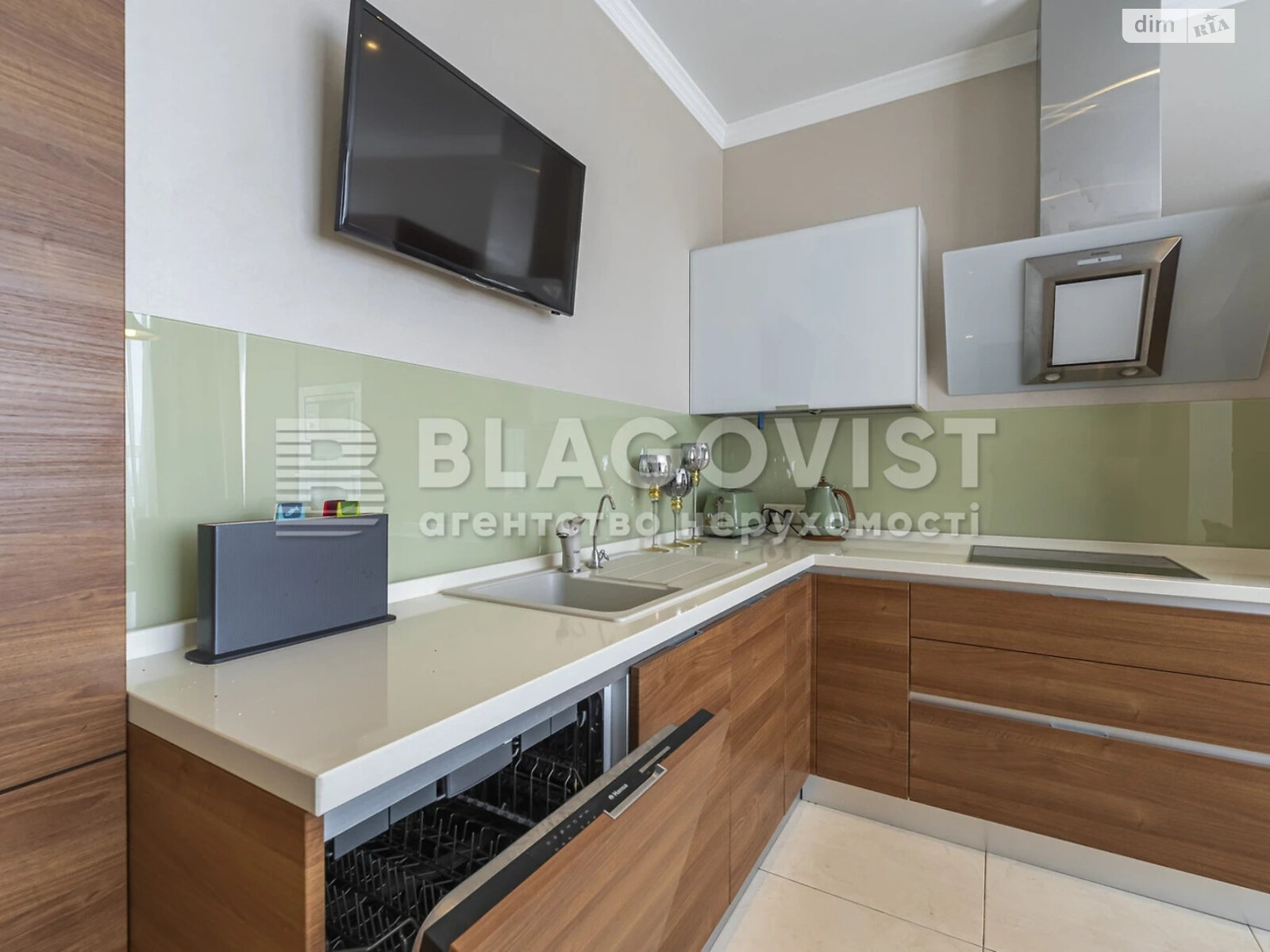 Продажа трехкомнатной квартиры в Киеве, на ул. Коновальца Евгения 44А, район Саперное Поле фото 1