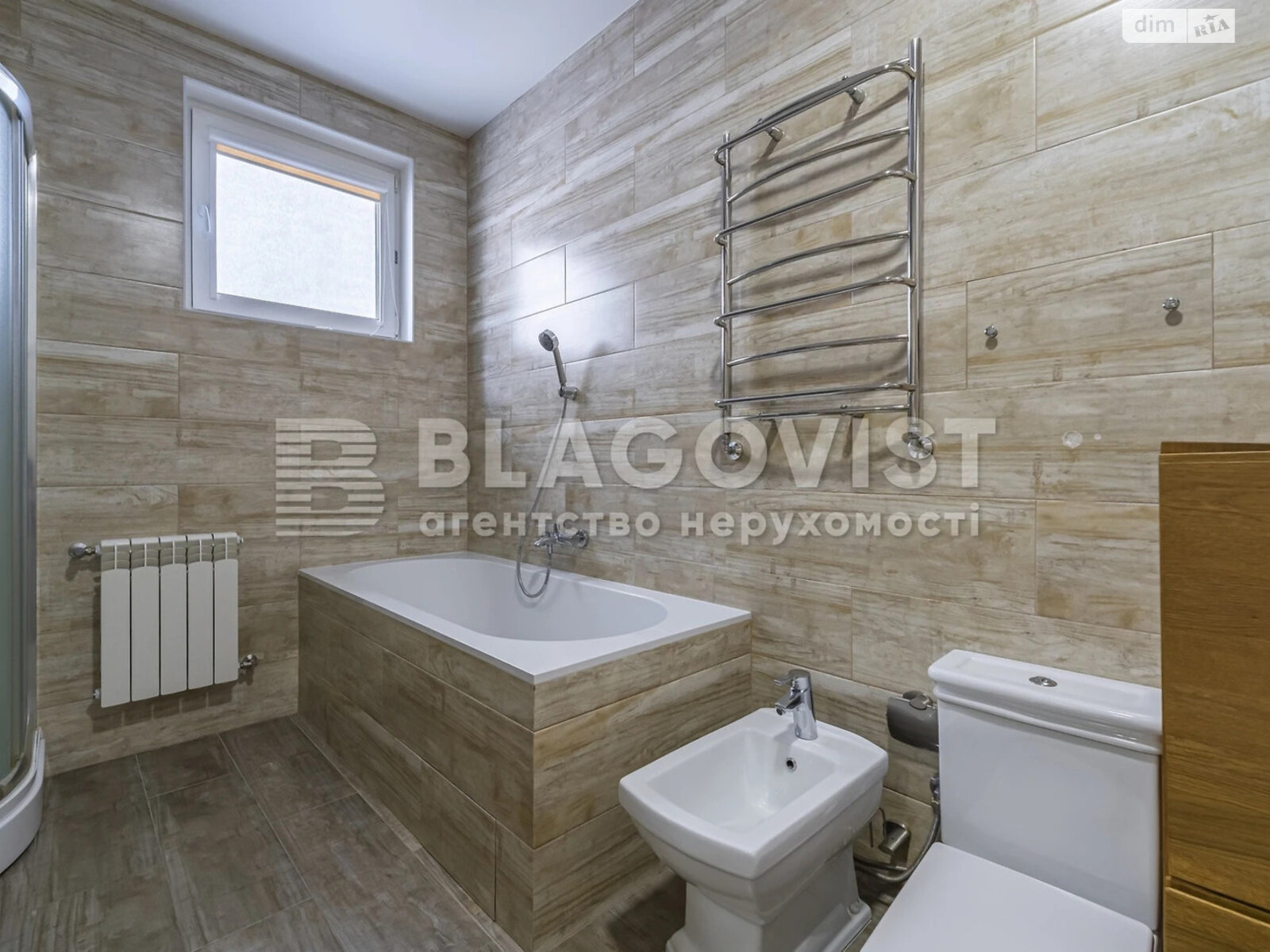 Продажа трехкомнатной квартиры в Киеве, на ул. Коновальца Евгения 44А, район Саперное Поле фото 1