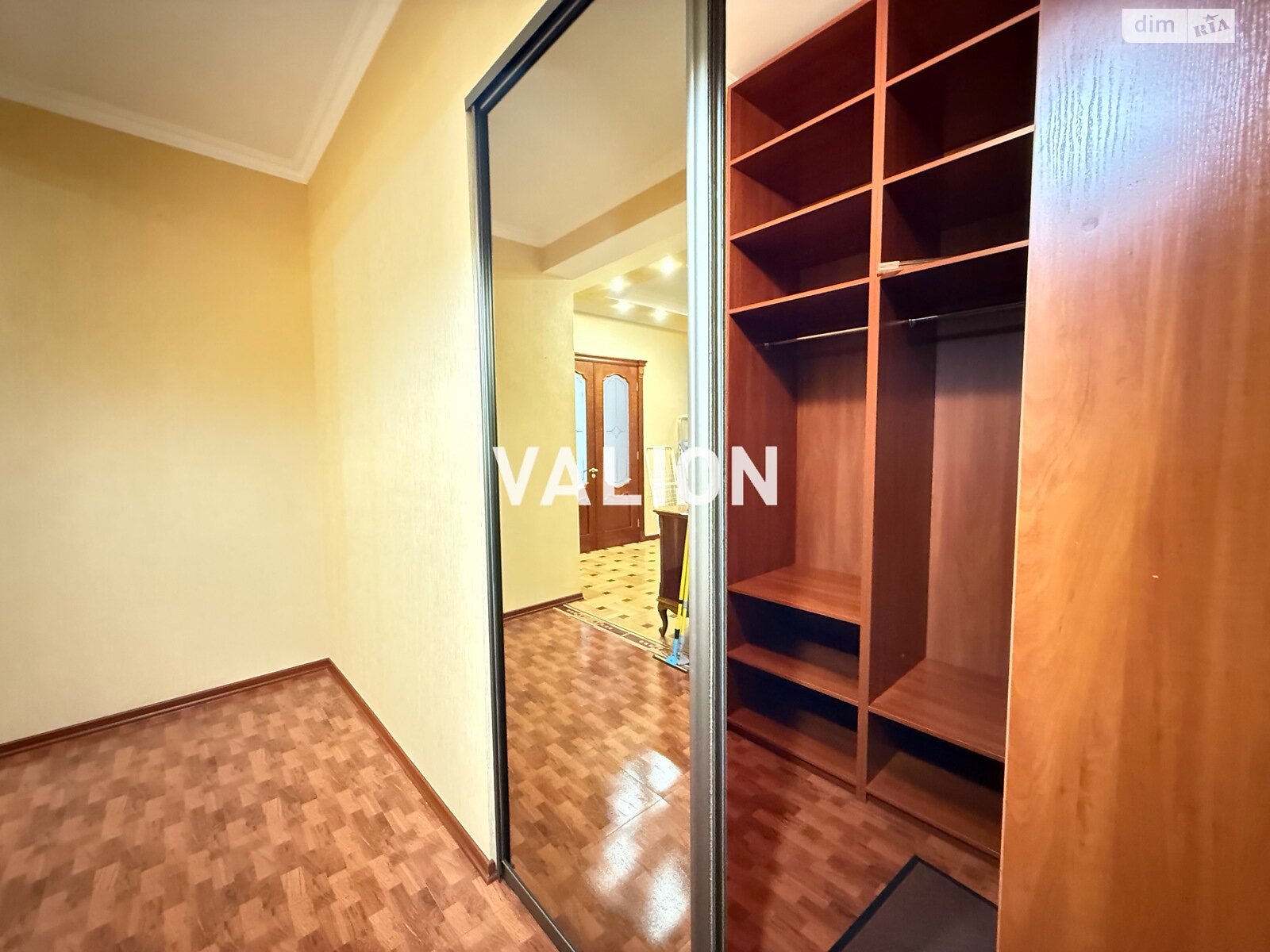 Продажа двухкомнатной квартиры в Киеве, на ул. Коновальца Евгения 32Г, район Саперное Поле фото 1