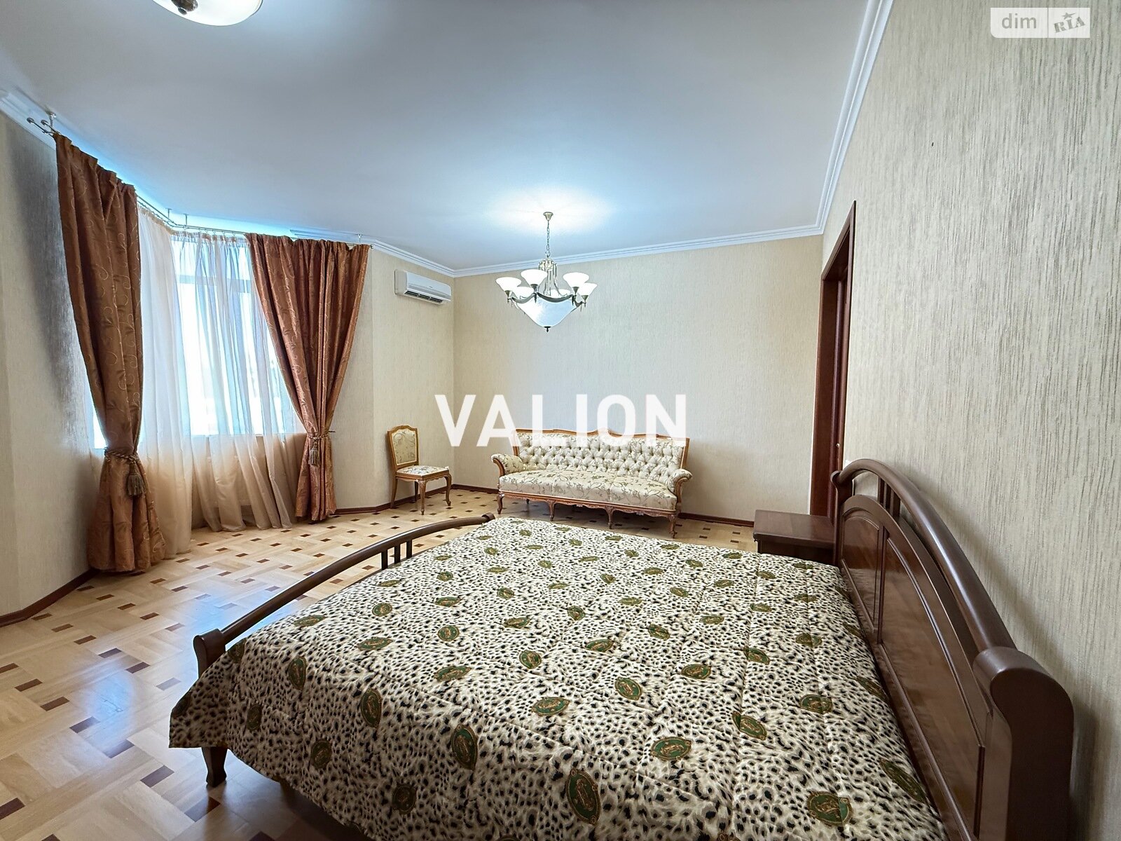 Продажа двухкомнатной квартиры в Киеве, на ул. Коновальца Евгения 32Г, район Саперное Поле фото 1