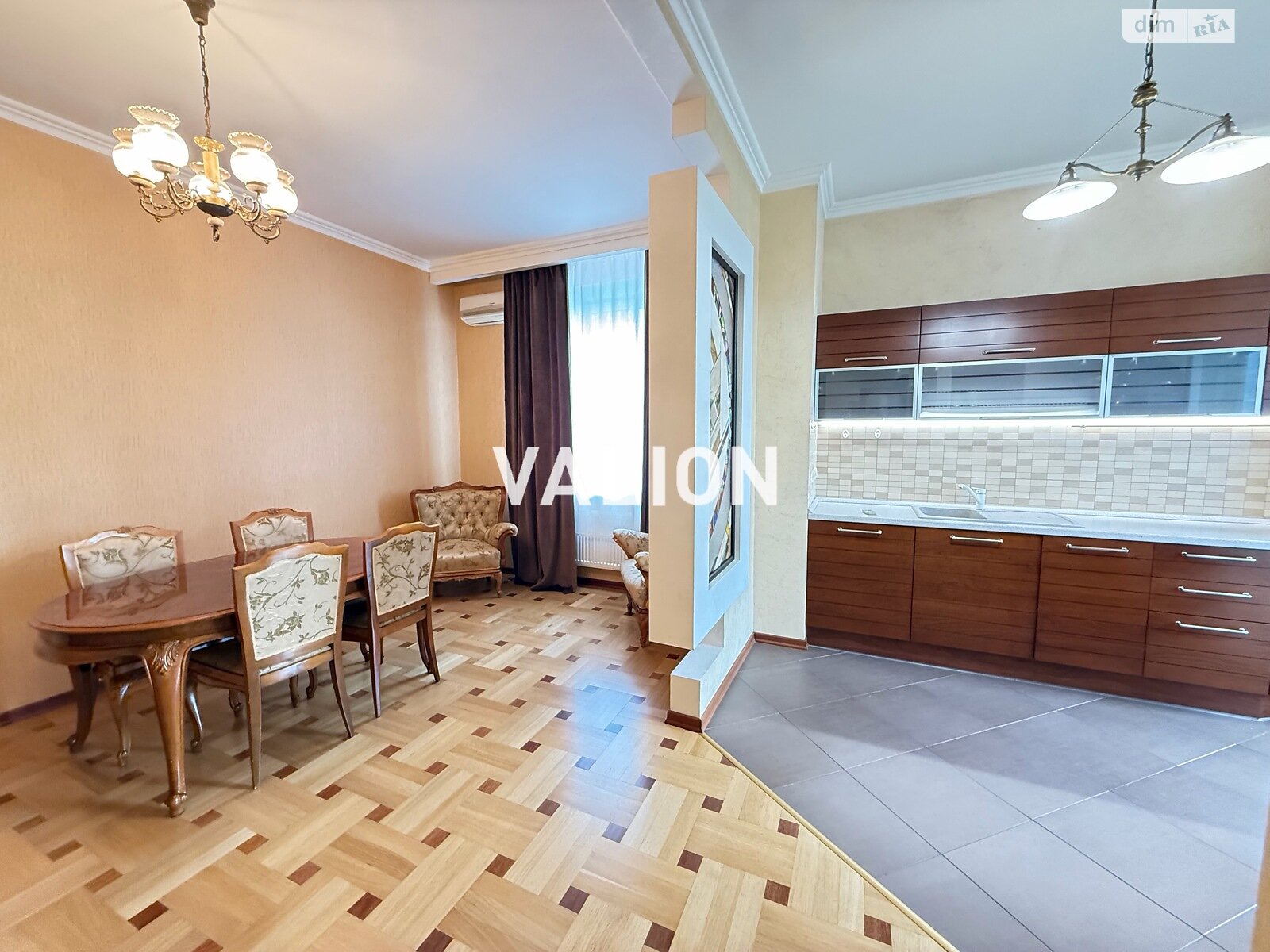 Продажа двухкомнатной квартиры в Киеве, на ул. Коновальца Евгения 32Г, район Саперное Поле фото 1