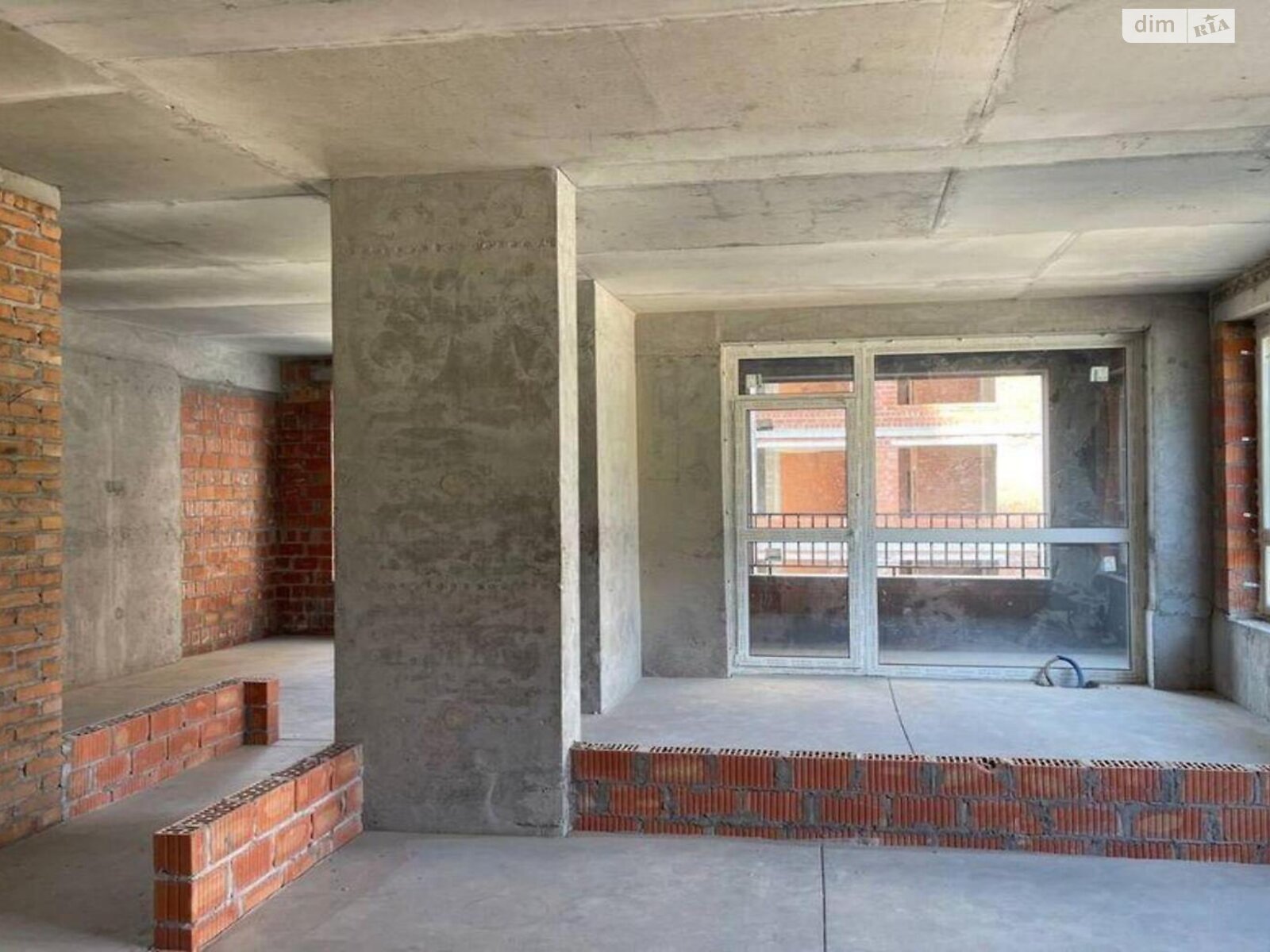 Продаж трикімнатної квартири в Києві, на туп. Фортечний 7В корпус 4, район Саперне Поле фото 1 Продаж трикімнатної квартири в Києві, на туп. Фортечний 7В корпус 4, район Саперне Поле фото 1