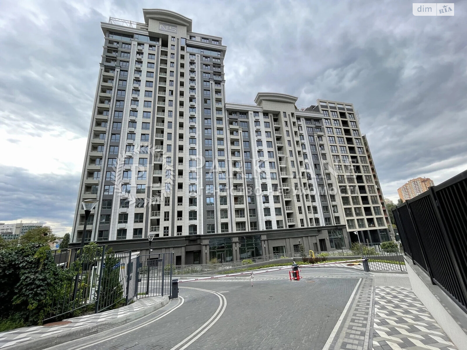 Продажа четырехкомнатной квартиры в Киеве, на туп. Крепостной 7Б, район Саперное Поле фото 1 Продажа четырехкомнатной квартиры в Киеве, на туп. Крепостной 7Б, район Саперное Поле фото 1