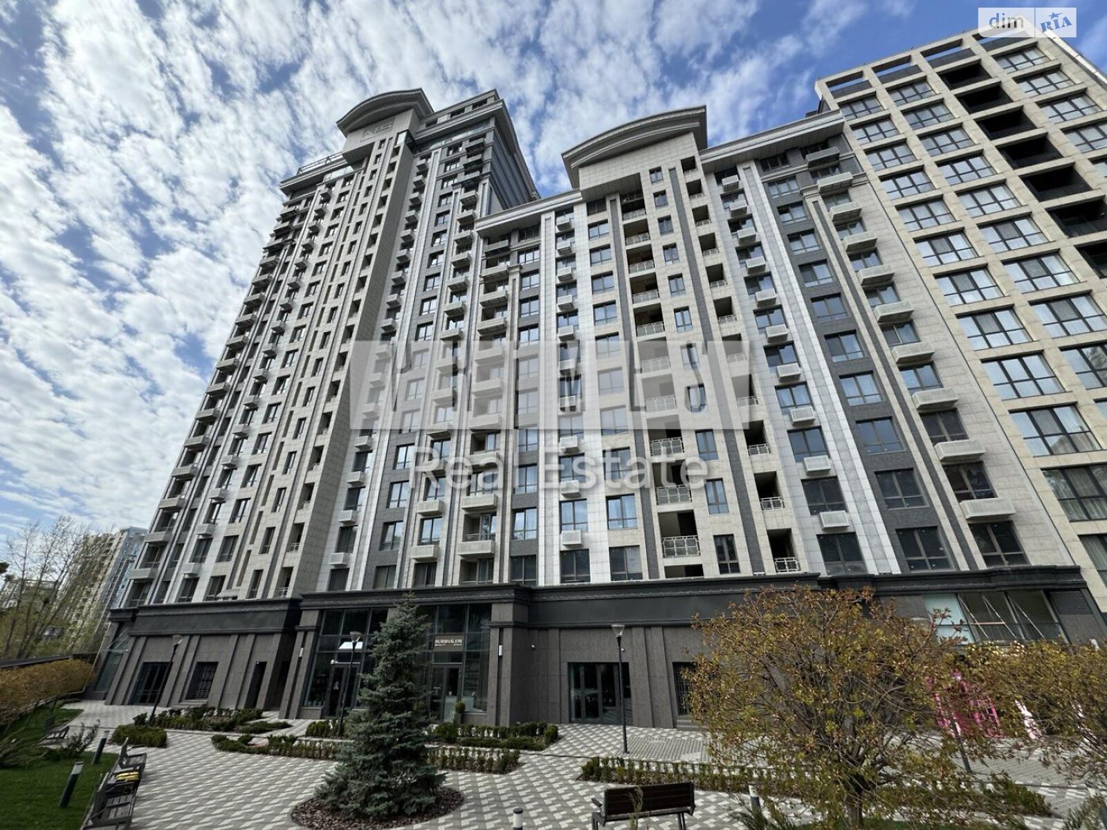 Продаж трикімнатної квартири в Києві, на туп. Фортечний 7Б, район Саперне Поле фото 1 Продаж трикімнатної квартири в Києві, на туп. Фортечний 7Б, район Саперне Поле фото 1