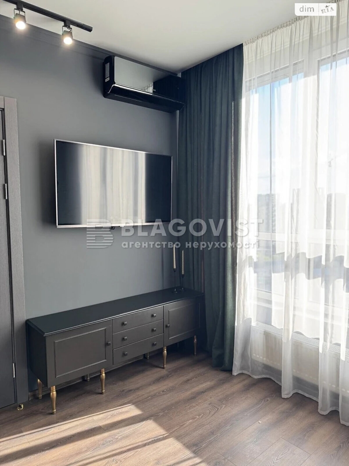 Продаж двокімнатної квартири в Києві, на туп. Фортечний 7Б корпус 2, район Саперне Поле фото 1 Продаж двокімнатної квартири в Києві, на туп. Фортечний 7Б корпус 2, район Саперне Поле фото 1