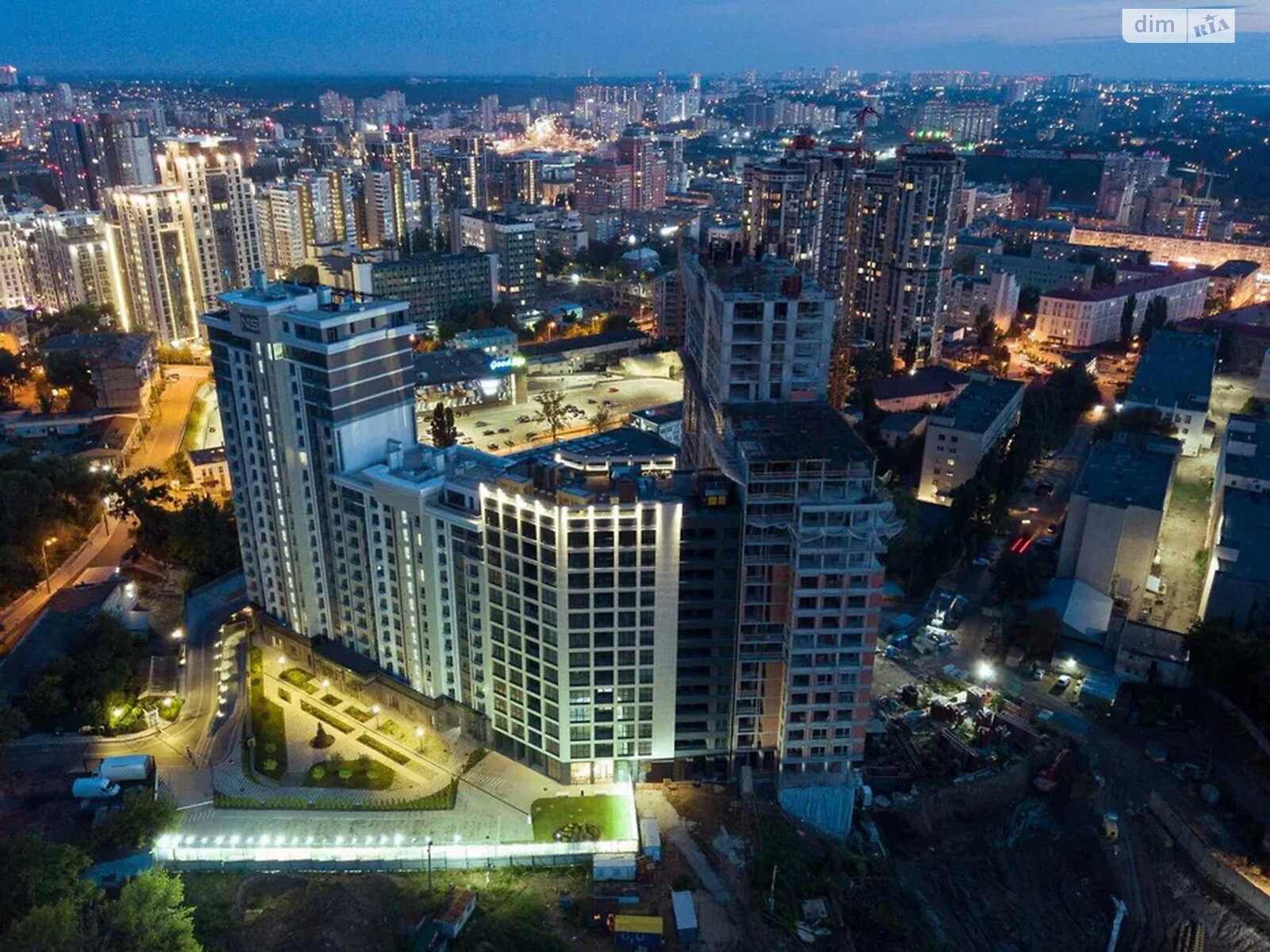 Продаж трикімнатної квартири в Києві, на туп. Фортечний 7В, кв. 131, район Саперне Поле фото 1 Продаж трикімнатної квартири в Києві, на туп. Фортечний 7В, кв. 131, район Саперне Поле фото 1