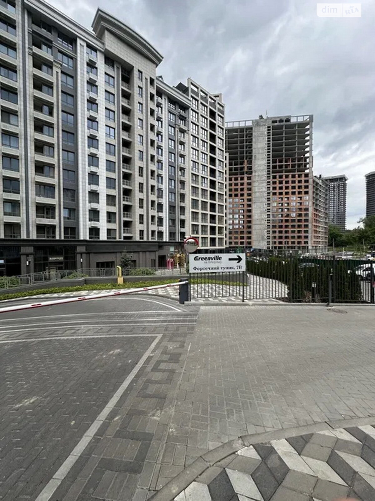 Продаж трикімнатної квартири в Києві, на туп. Фортечний 7В, кв. 131, район Саперне Поле фото 1 Продаж трикімнатної квартири в Києві, на туп. Фортечний 7В, кв. 131, район Саперне Поле фото 1
