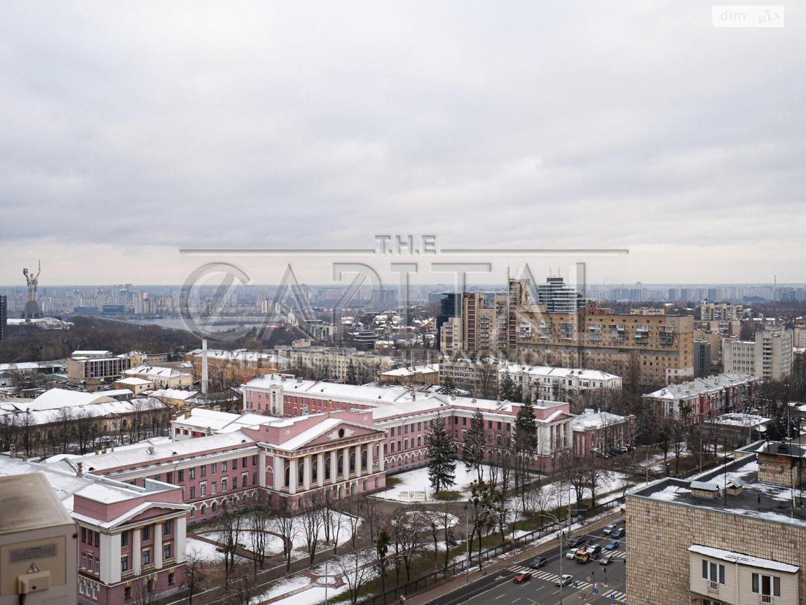 Продаж трикімнатної квартири в Києві, на бул. Лесі Українки, район Саперне Поле фото 1 Продаж трикімнатної квартири в Києві, на бул. Лесі Українки, район Саперне Поле фото 1