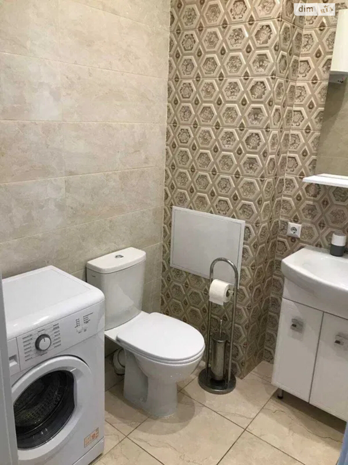 Продажа однокомнатной квартиры в Киеве, на бул. Леси Украинки 36Б, район Саперное Поле фото 1 Продажа однокомнатной квартиры в Киеве, на бул. Леси Украинки 36Б, район Саперное Поле фото 1