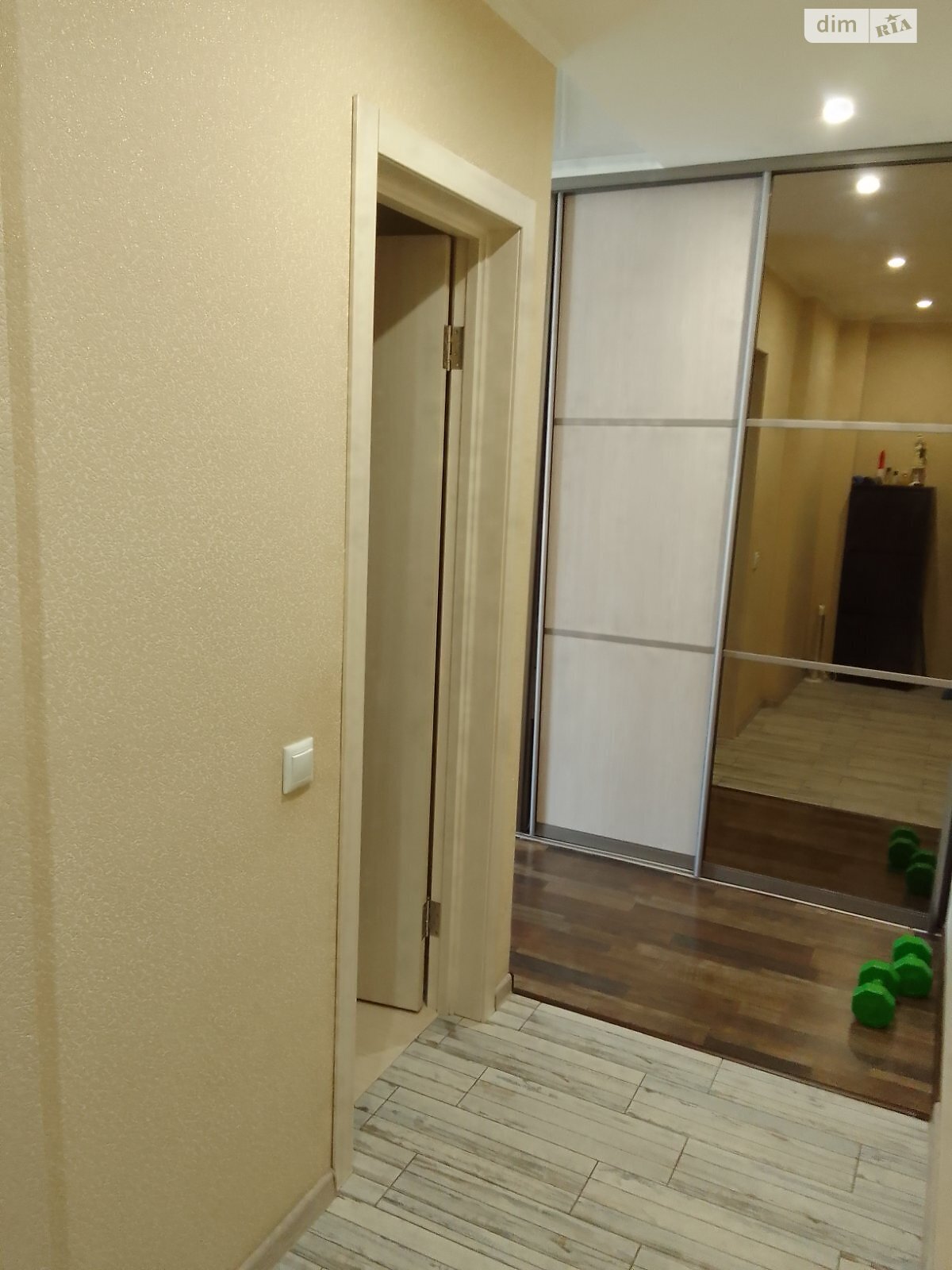 Продаж однокімнатної квартири в Києві, на вул. Маккейна Джона 43, район Саперне Поле фото 1 Продаж однокімнатної квартири в Києві, на вул. Маккейна Джона 43, район Саперне Поле фото 1