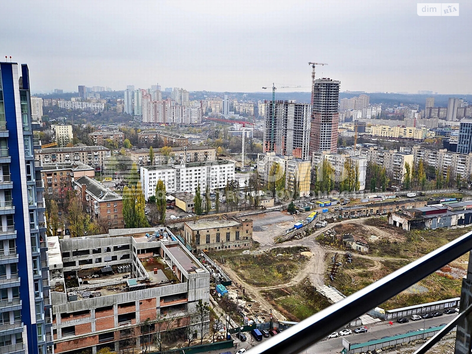 Продажа многокомнатной квартиры в Киеве, на ул. Маккейна Джона 7, район Саперное Поле фото 1 Продажа многокомнатной квартиры в Киеве, на ул. Маккейна Джона 7, район Саперное Поле фото 1