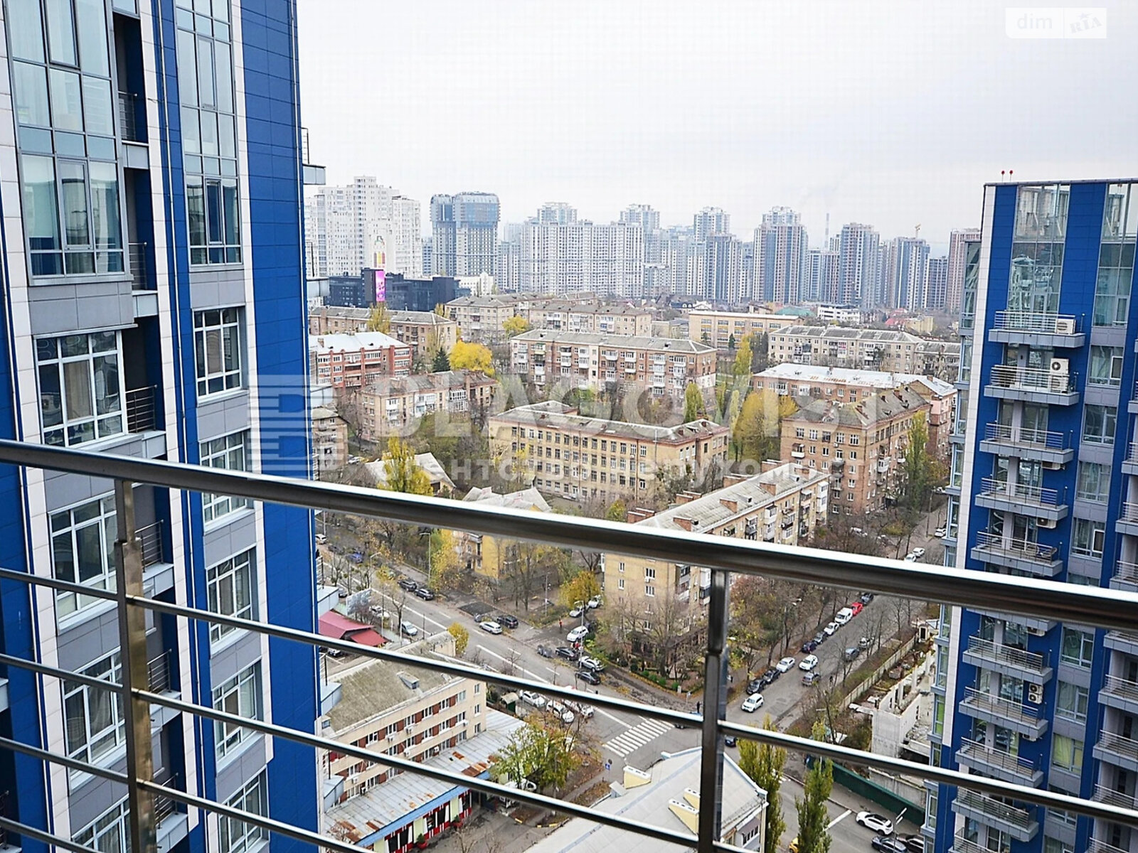 Продажа многокомнатной квартиры в Киеве, на ул. Маккейна Джона 7, район Саперное Поле фото 1 Продажа многокомнатной квартиры в Киеве, на ул. Маккейна Джона 7, район Саперное Поле фото 1