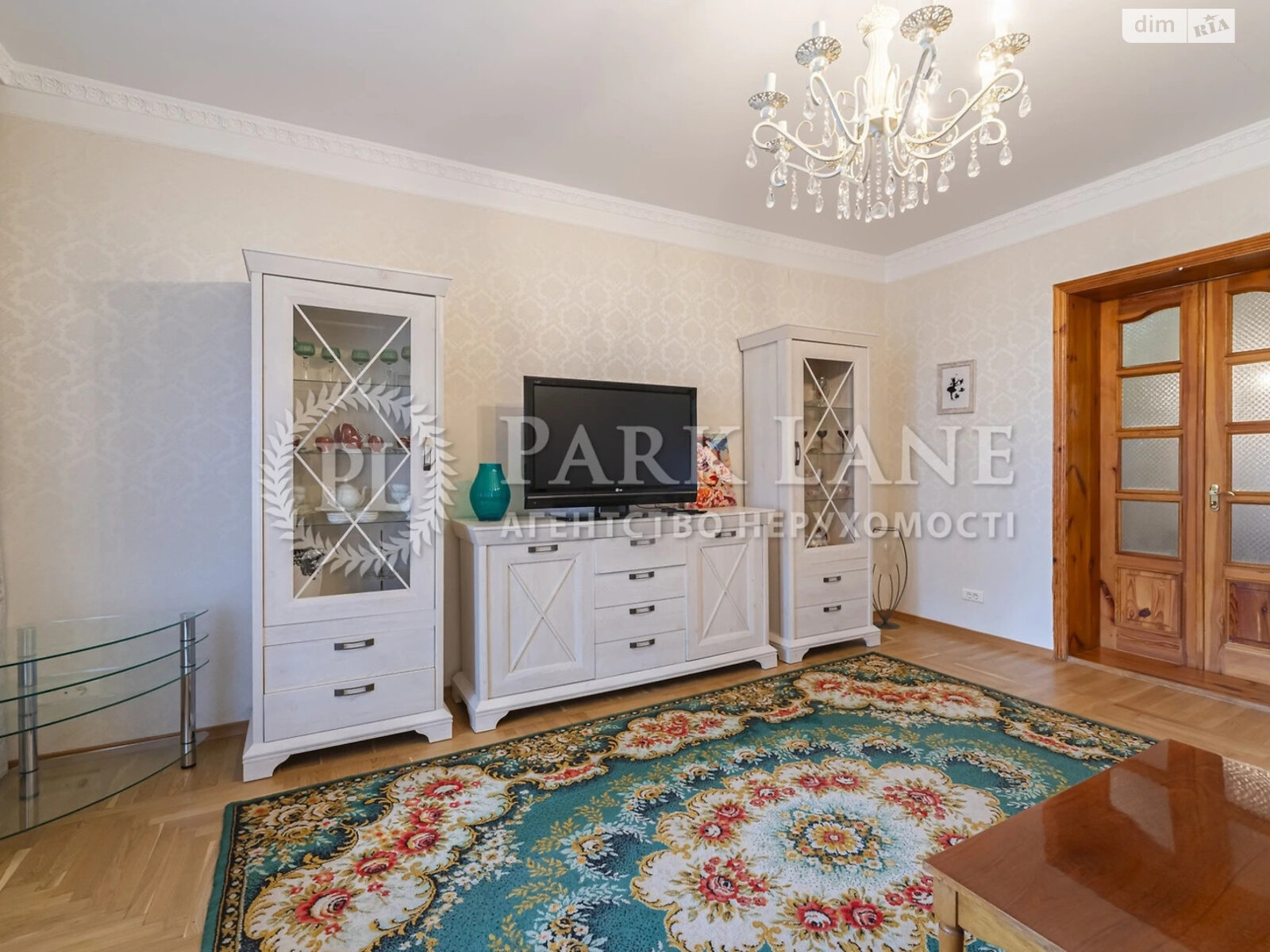 Продажа четырехкомнатной квартиры в Киеве, на ул. Маккейна Джона 18/2, район Саперное Поле фото 1 Продажа четырехкомнатной квартиры в Киеве, на ул. Маккейна Джона 18/2, район Саперное Поле фото 1