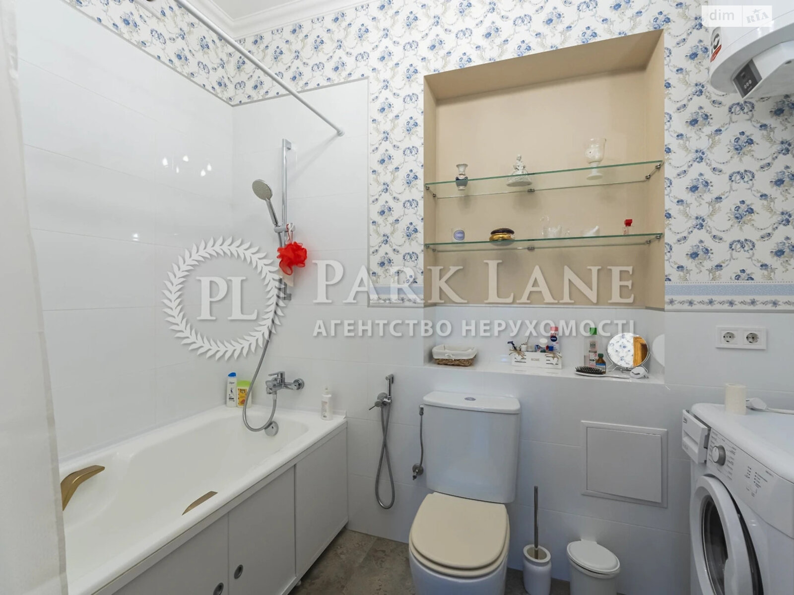 Продажа четырехкомнатной квартиры в Киеве, на ул. Маккейна Джона 18/2, район Саперное Поле фото 1 Продажа четырехкомнатной квартиры в Киеве, на ул. Маккейна Джона 18/2, район Саперное Поле фото 1