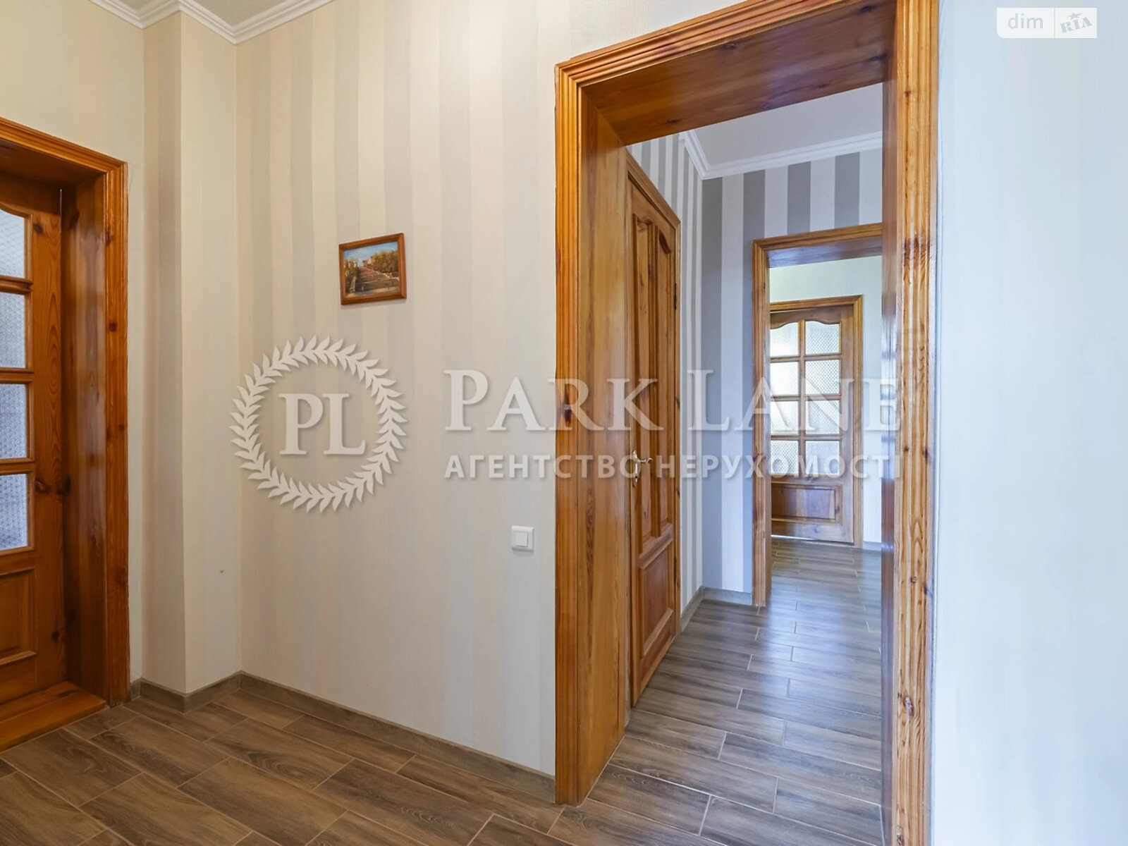 Продажа четырехкомнатной квартиры в Киеве, на ул. Маккейна Джона 18/2, район Саперное Поле фото 1 Продажа четырехкомнатной квартиры в Киеве, на ул. Маккейна Джона 18/2, район Саперное Поле фото 1