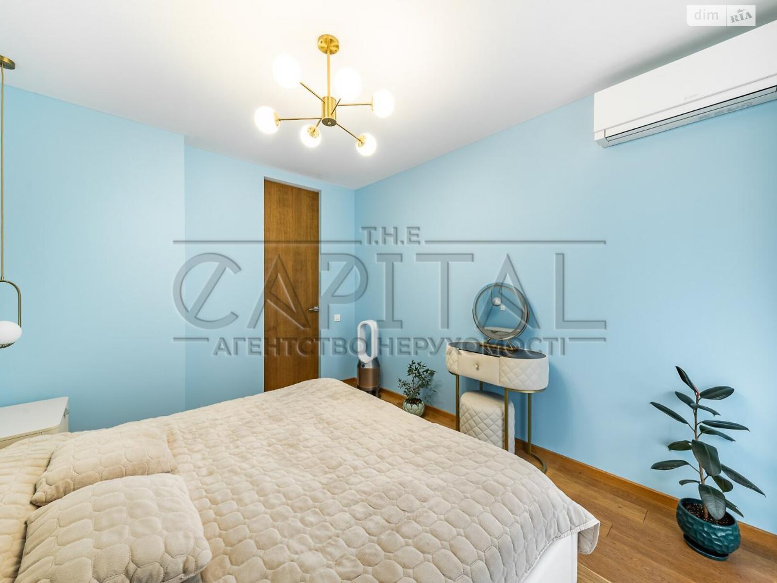 Продажа трехкомнатной квартиры в Киеве, на ул. Маккейна Джона 7, кв. 2Б, район Саперное Поле фото 1 Продажа трехкомнатной квартиры в Киеве, на ул. Маккейна Джона 7, кв. 2Б, район Саперное Поле фото 1