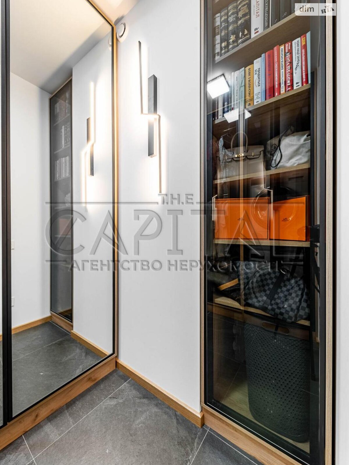 Продажа трехкомнатной квартиры в Киеве, на ул. Маккейна Джона 7, кв. 2Б, район Саперное Поле фото 1 Продажа трехкомнатной квартиры в Киеве, на ул. Маккейна Джона 7, кв. 2Б, район Саперное Поле фото 1