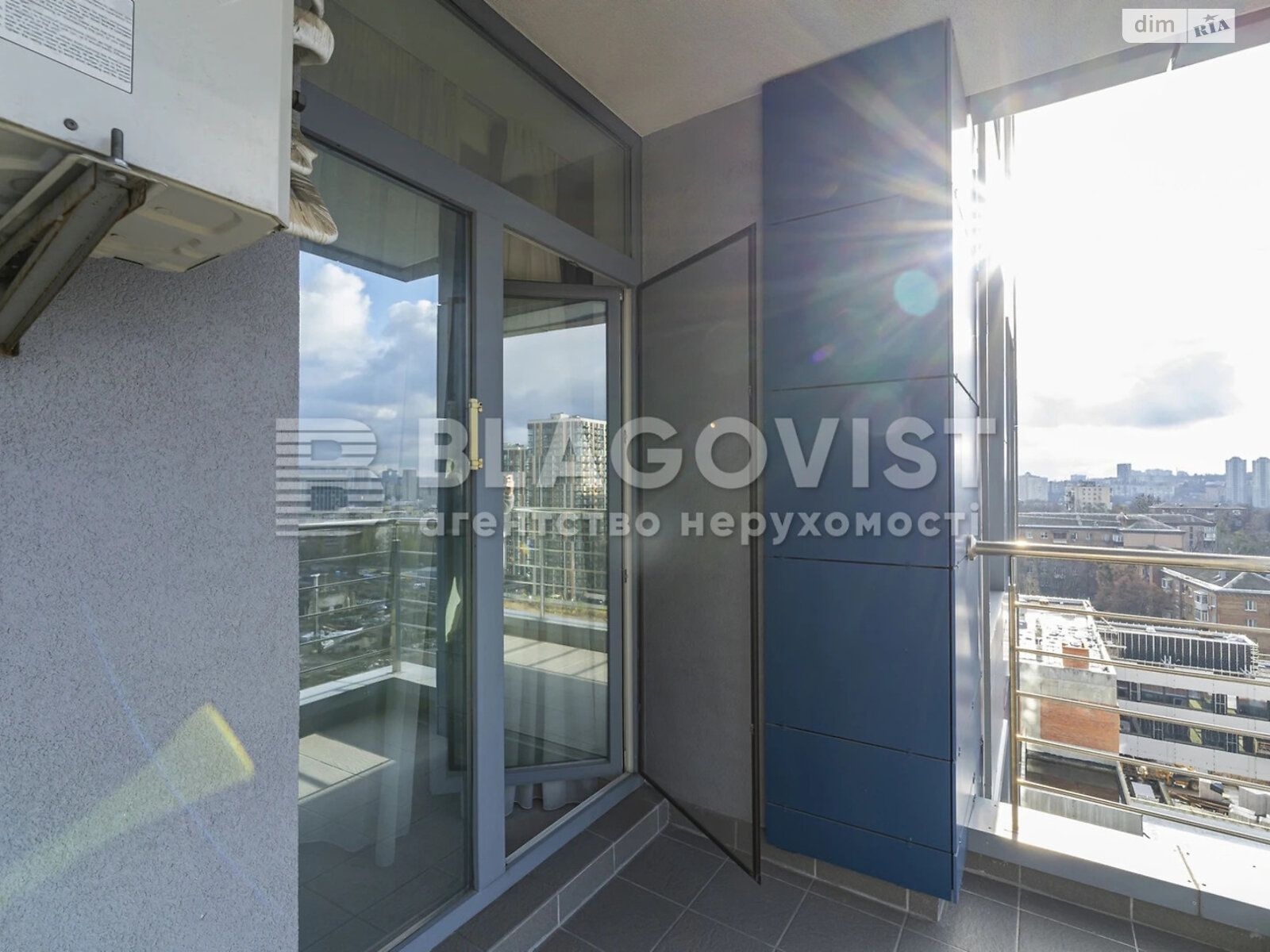 Продажа трехкомнатной квартиры в Киеве, на ул. Маккейна Джона 7, район Саперное Поле фото 1