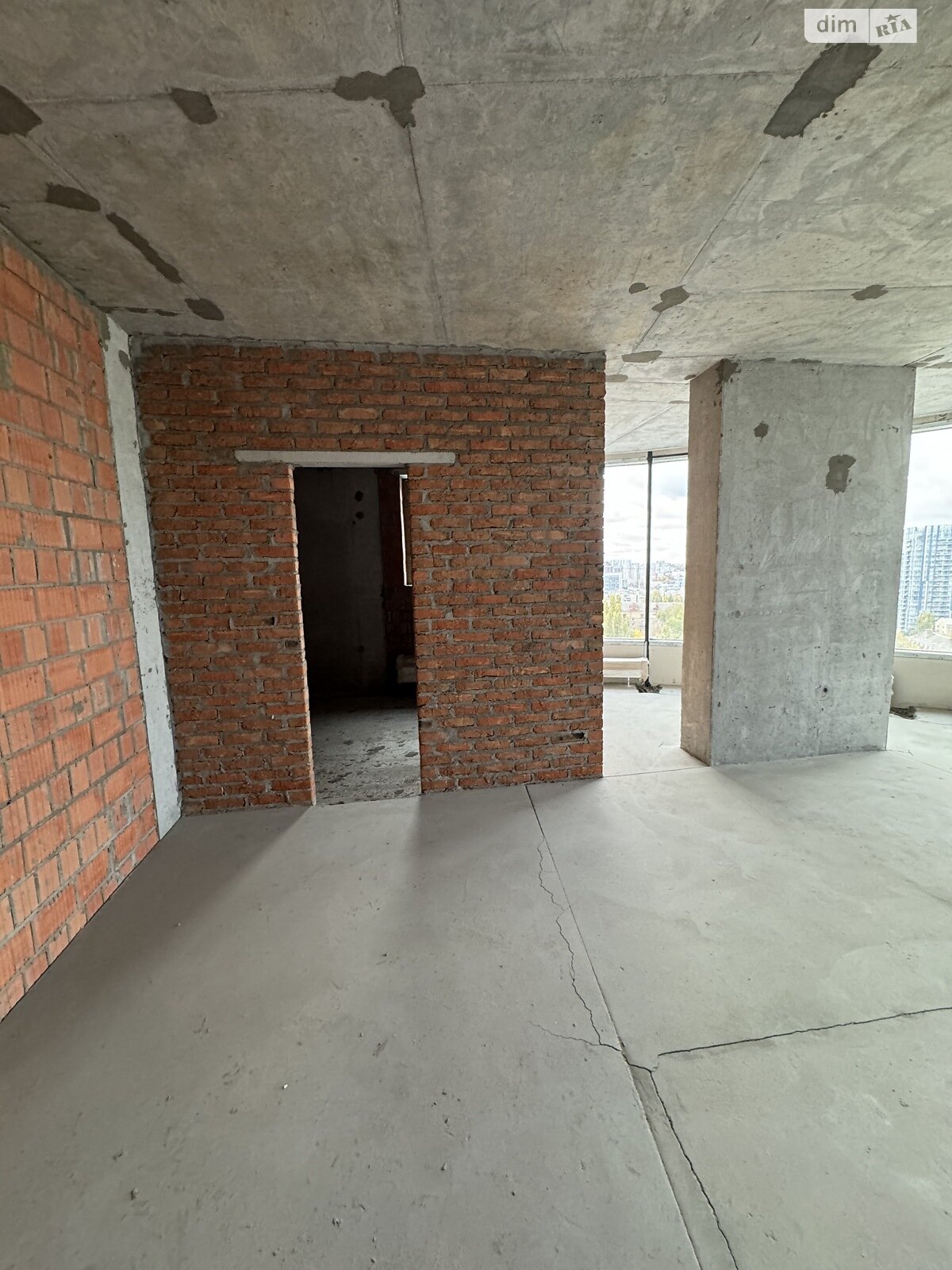 Продаж однокімнатної квартири в Києві, на бул. Миколи Міхновського 13А, район Саперне Поле фото 1 Продаж однокімнатної квартири в Києві, на бул. Миколи Міхновського 13А, район Саперне Поле фото 1