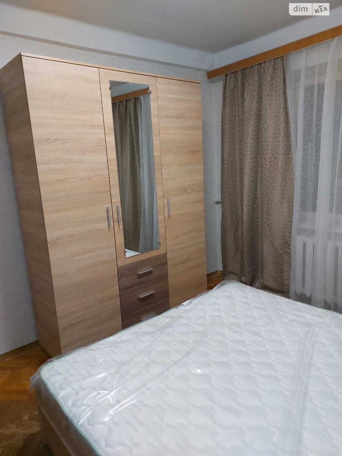 Продаж двокімнатної квартири в Києві, на бул. Миколи Міхновського 3, район Саперне Поле фото 1 Продаж двокімнатної квартири в Києві, на бул. Миколи Міхновського 3, район Саперне Поле фото 1