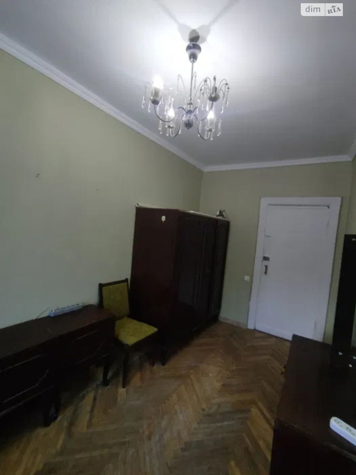 Продаж трикімнатної квартири в Києві, на бул. Миколи Міхновського 17А, район Саперне Поле фото 1 Продаж трикімнатної квартири в Києві, на бул. Миколи Міхновського 17А, район Саперне Поле фото 1