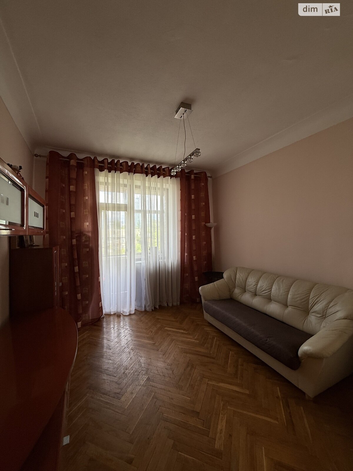 Продажа трехкомнатной квартиры в Киеве, на бул. Николая Михновского 13, район Саперное Поле фото 1 Продажа трехкомнатной квартиры в Киеве, на бул. Николая Михновского 13, район Саперное Поле фото 1