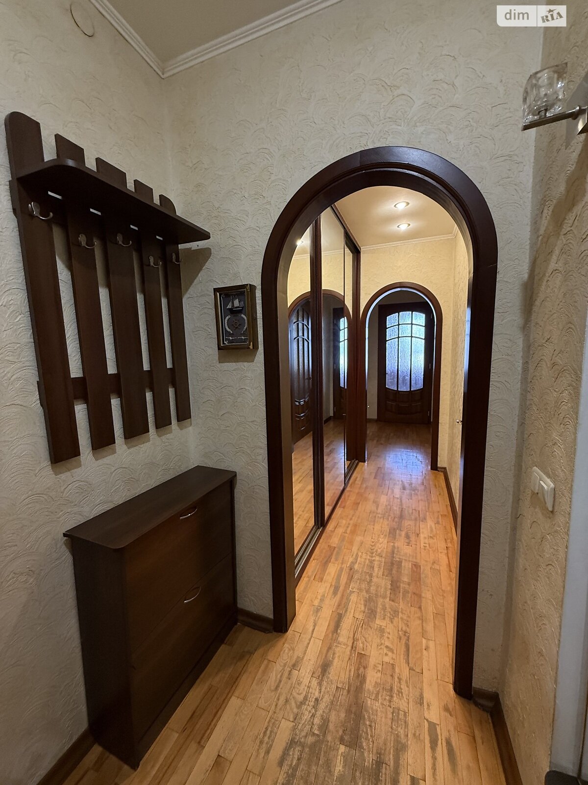 Продажа трехкомнатной квартиры в Киеве, на бул. Николая Михновского 13, район Саперное Поле фото 1 Продажа трехкомнатной квартиры в Киеве, на бул. Николая Михновского 13, район Саперное Поле фото 1