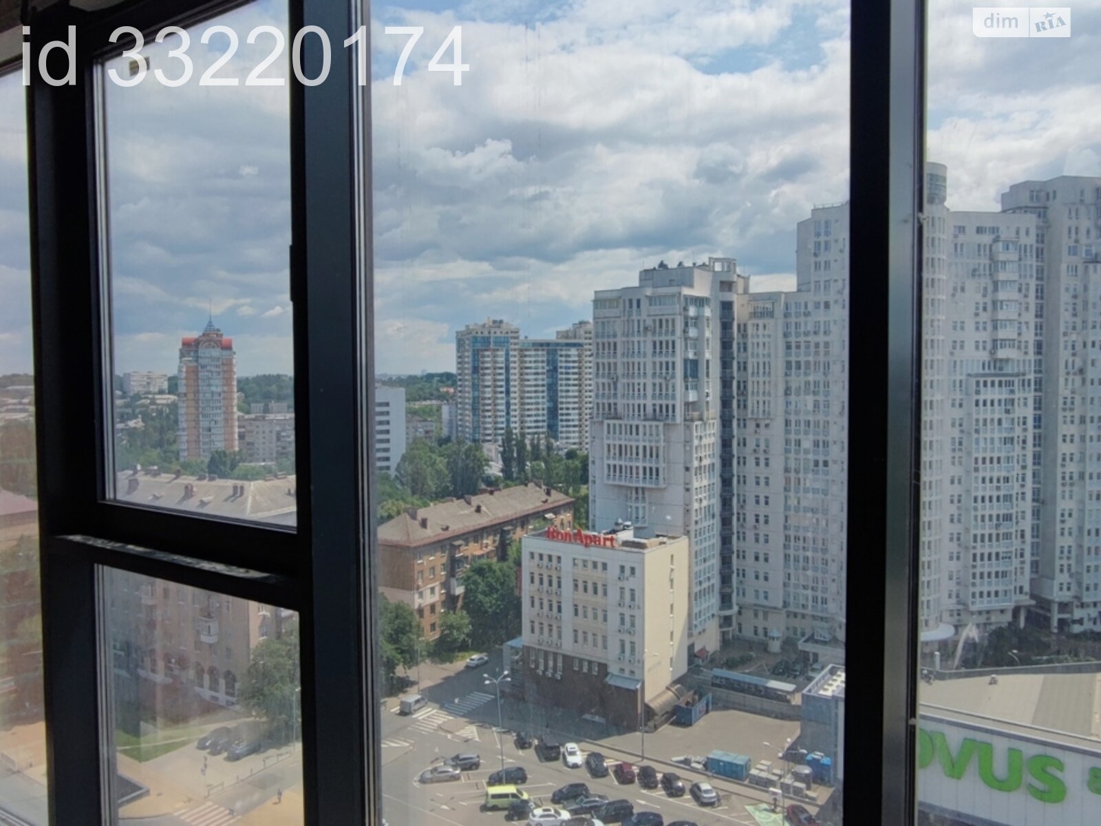 Продаж однокімнатної квартири в Києві, на бул. Миколи Міхновського 13А, район Саперне Поле фото 1 Продаж однокімнатної квартири в Києві, на бул. Миколи Міхновського 13А, район Саперне Поле фото 1
