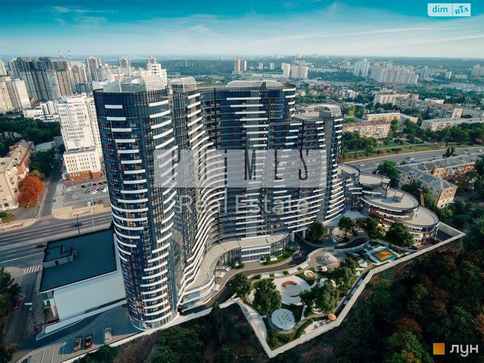 Продажа трехкомнатной квартиры в Киеве, на бул. Николая Михновского 13А, район Саперное Поле фото 1 Продажа трехкомнатной квартиры в Киеве, на бул. Николая Михновского 13А, район Саперное Поле фото 1
