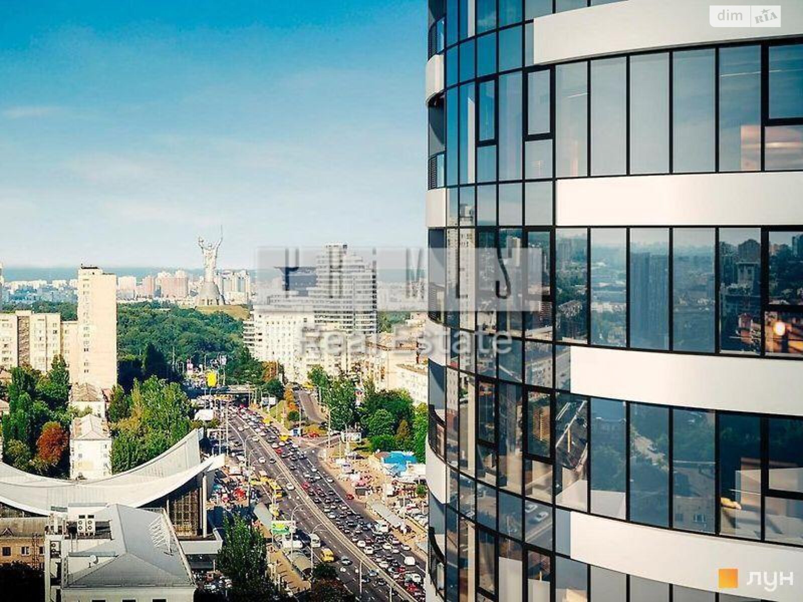 Продажа трехкомнатной квартиры в Киеве, на бул. Николая Михновского 13А, район Саперное Поле фото 1 Продажа трехкомнатной квартиры в Киеве, на бул. Николая Михновского 13А, район Саперное Поле фото 1