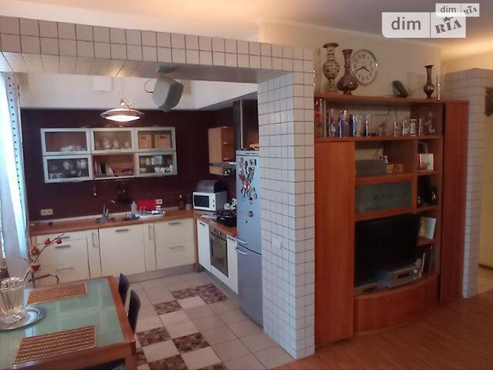 Продажа трехкомнатной квартиры в Киеве, на ул. Павла Загребельного 28, район Саперное Поле фото 1 Продажа трехкомнатной квартиры в Киеве, на ул. Павла Загребельного 28, район Саперное Поле фото 1