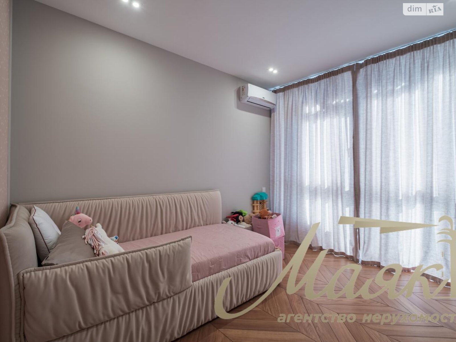 Продажа двухкомнатной квартиры в Киеве, на ул. Предславинская 53, район Саперное Поле фото 1 Продажа двухкомнатной квартиры в Киеве, на ул. Предславинская 53, район Саперное Поле фото 1