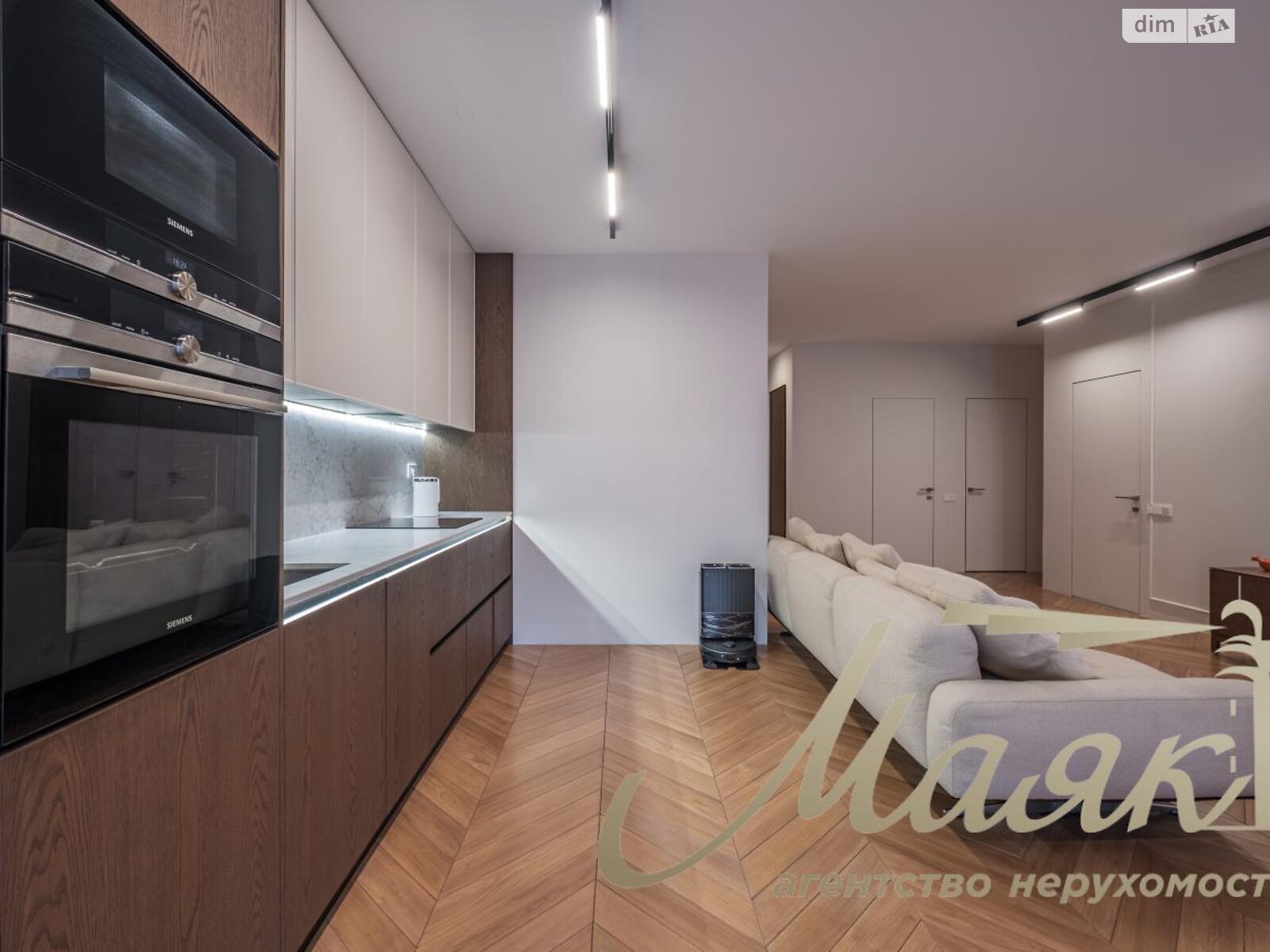 Продажа двухкомнатной квартиры в Киеве, на ул. Предславинская 53, район Саперное Поле фото 1 Продажа двухкомнатной квартиры в Киеве, на ул. Предславинская 53, район Саперное Поле фото 1