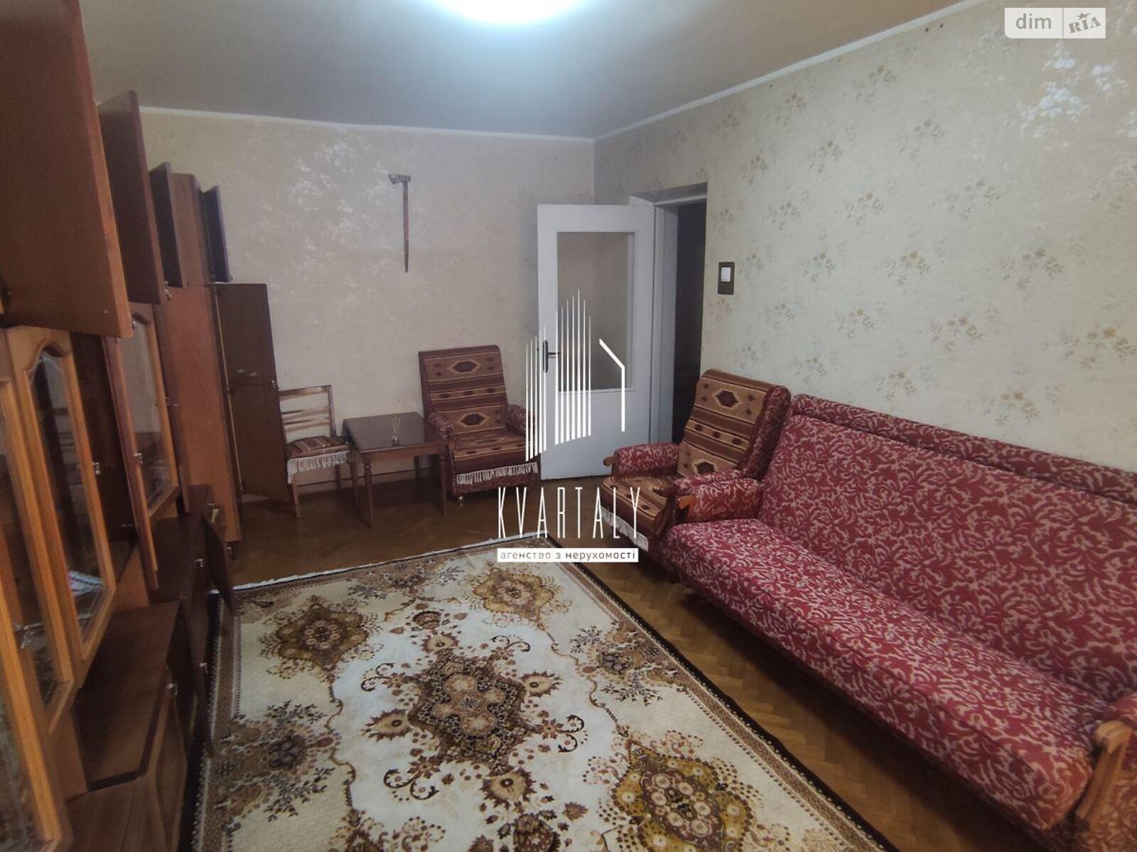 Продажа двухкомнатной квартиры в Киеве, на ул. Предславинская 49, район Саперное Поле фото 1 Продажа двухкомнатной квартиры в Киеве, на ул. Предславинская 49, район Саперное Поле фото 1