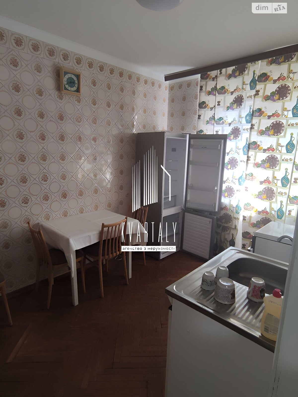 Продажа двухкомнатной квартиры в Киеве, на ул. Предславинская 49, район Саперное Поле фото 1 Продажа двухкомнатной квартиры в Киеве, на ул. Предславинская 49, район Саперное Поле фото 1