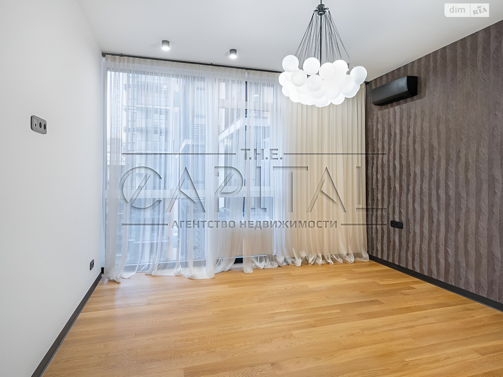 Продажа трехкомнатной квартиры в Киеве, на ул. Предславинская 42, район Саперное Поле фото 1 Продажа трехкомнатной квартиры в Киеве, на ул. Предславинская 42, район Саперное Поле фото 1