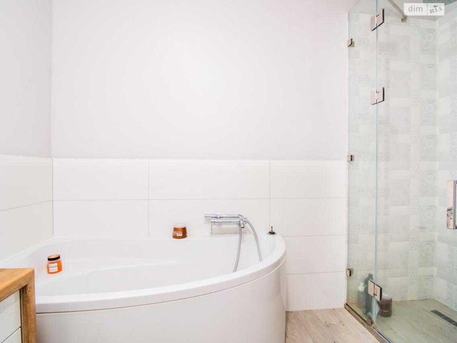 Продаж однокімнатної квартири в Києві, на вул. Предславинська 55, район Саперне Поле фото 1 Продаж однокімнатної квартири в Києві, на вул. Предславинська 55, район Саперне Поле фото 1