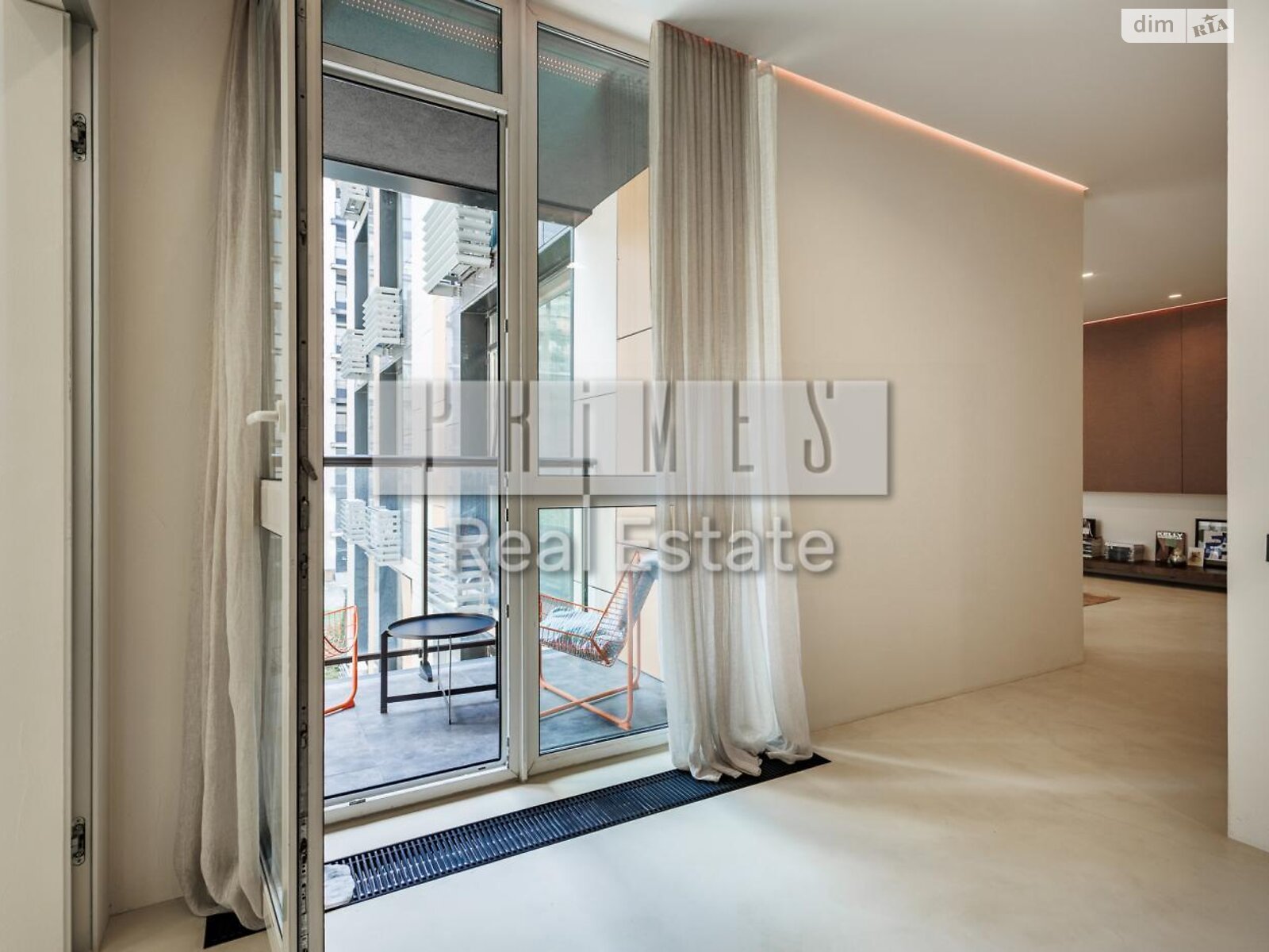 Продаж двокімнатної квартири в Києві, на вул. Предславинська 42А, район Саперне Поле фото 1 Продаж двокімнатної квартири в Києві, на вул. Предславинська 42А, район Саперне Поле фото 1