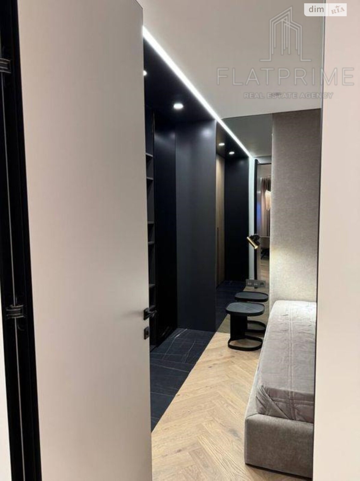 Продажа трехкомнатной квартиры в Киеве, на ул. Предславинская 55А, район Саперное Поле фото 1 Продажа трехкомнатной квартиры в Киеве, на ул. Предславинская 55А, район Саперное Поле фото 1