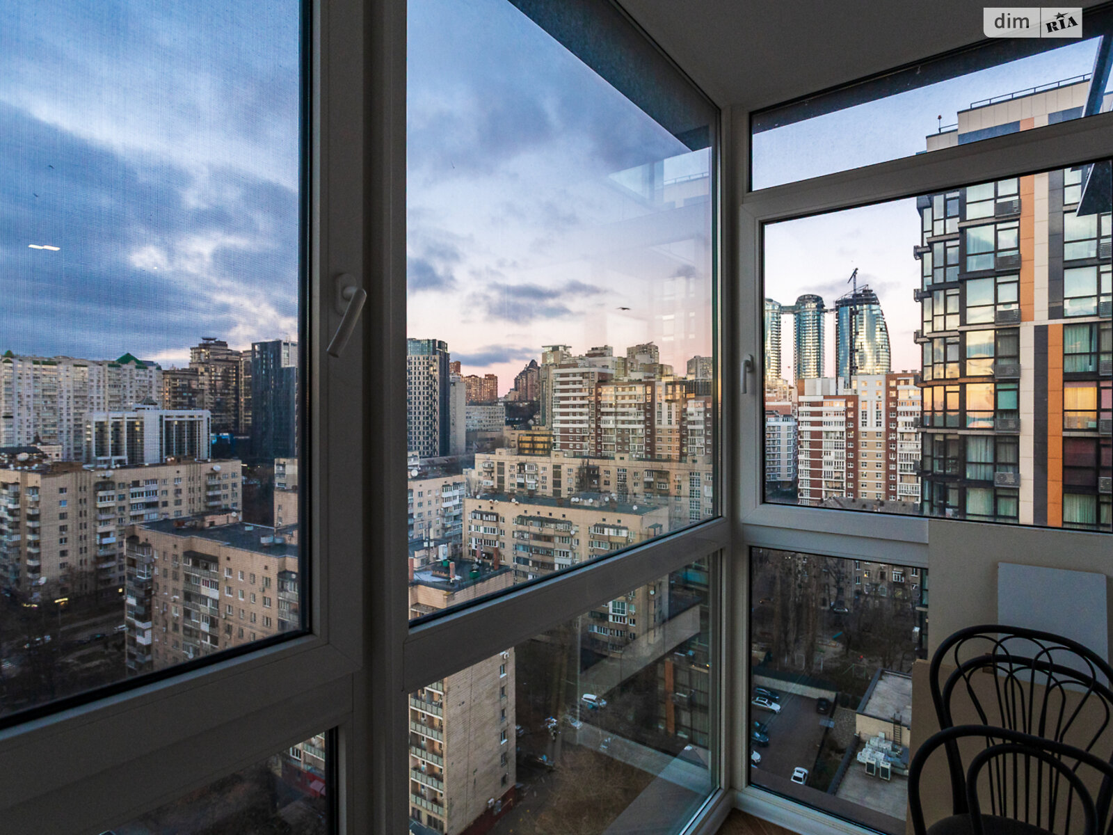 Продажа трехкомнатной квартиры в Киеве, на ул. Предславинская 40, район Саперное Поле фото 1